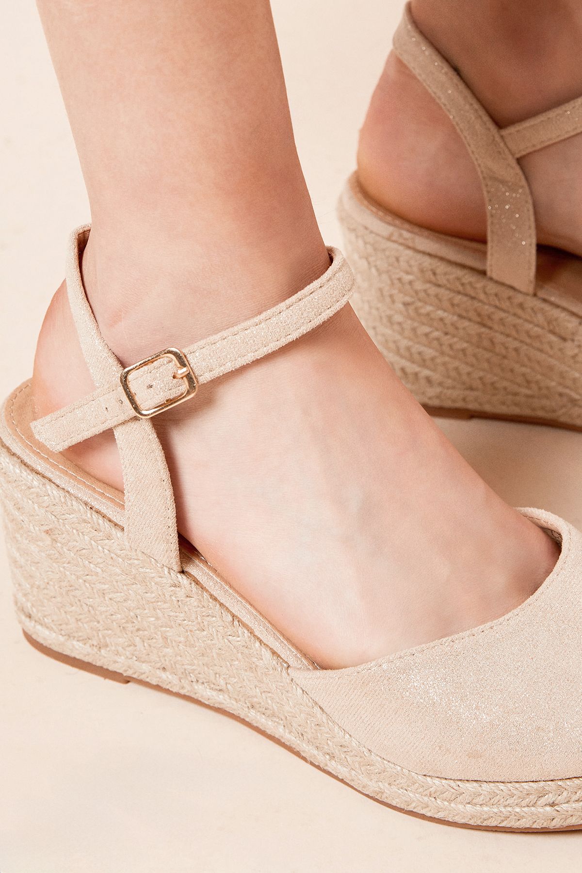 Dorothy Perkins Wide Fit Rumor Faux Suede Closed Toe Espadrille Wedge Sandals Beige image 4