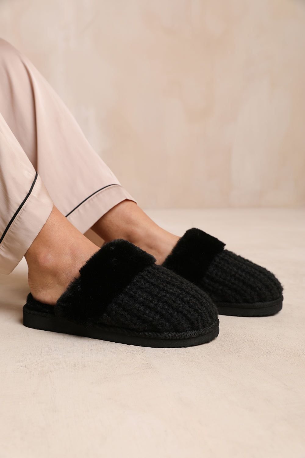 Where's That From 'Lounge' Slip On Knitted Slippers With Fur Trim image 4