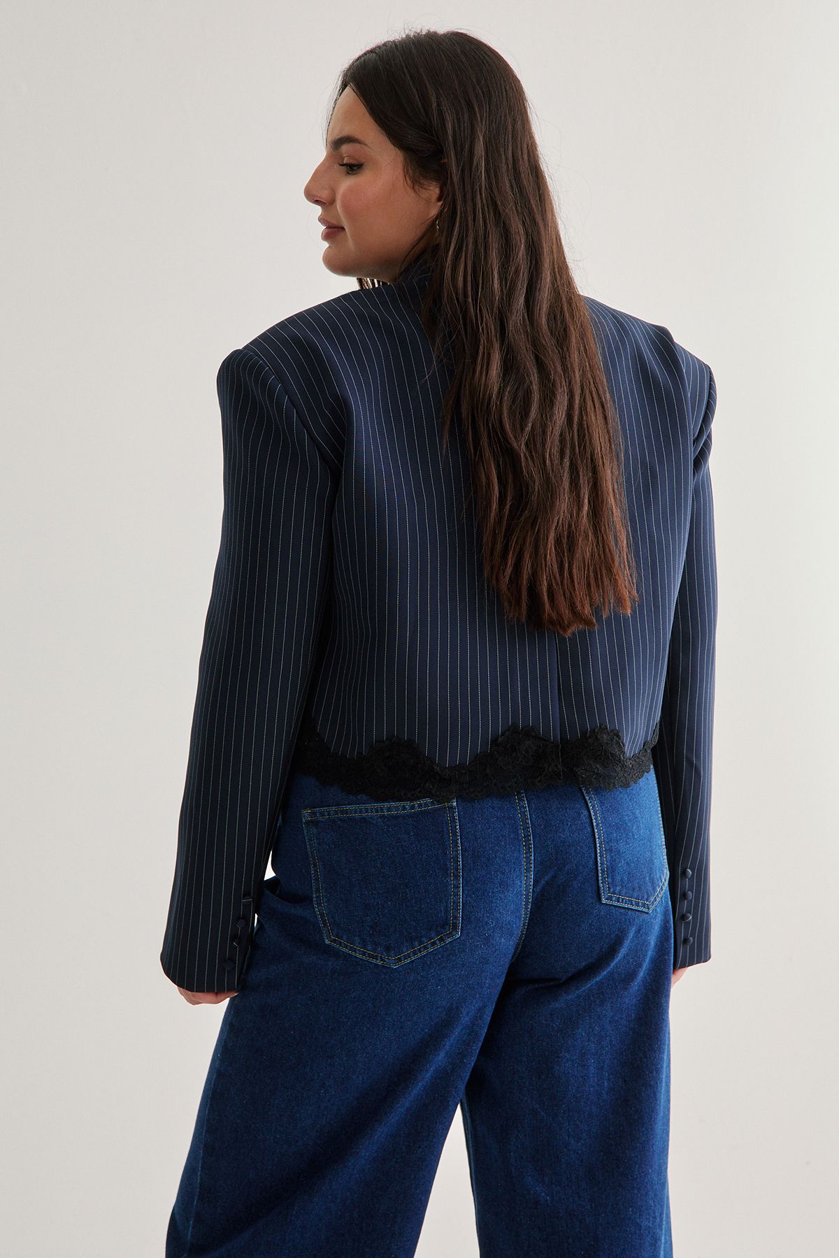 NastyGal Plus Tailored Lace Hem Jacket Navy image 4