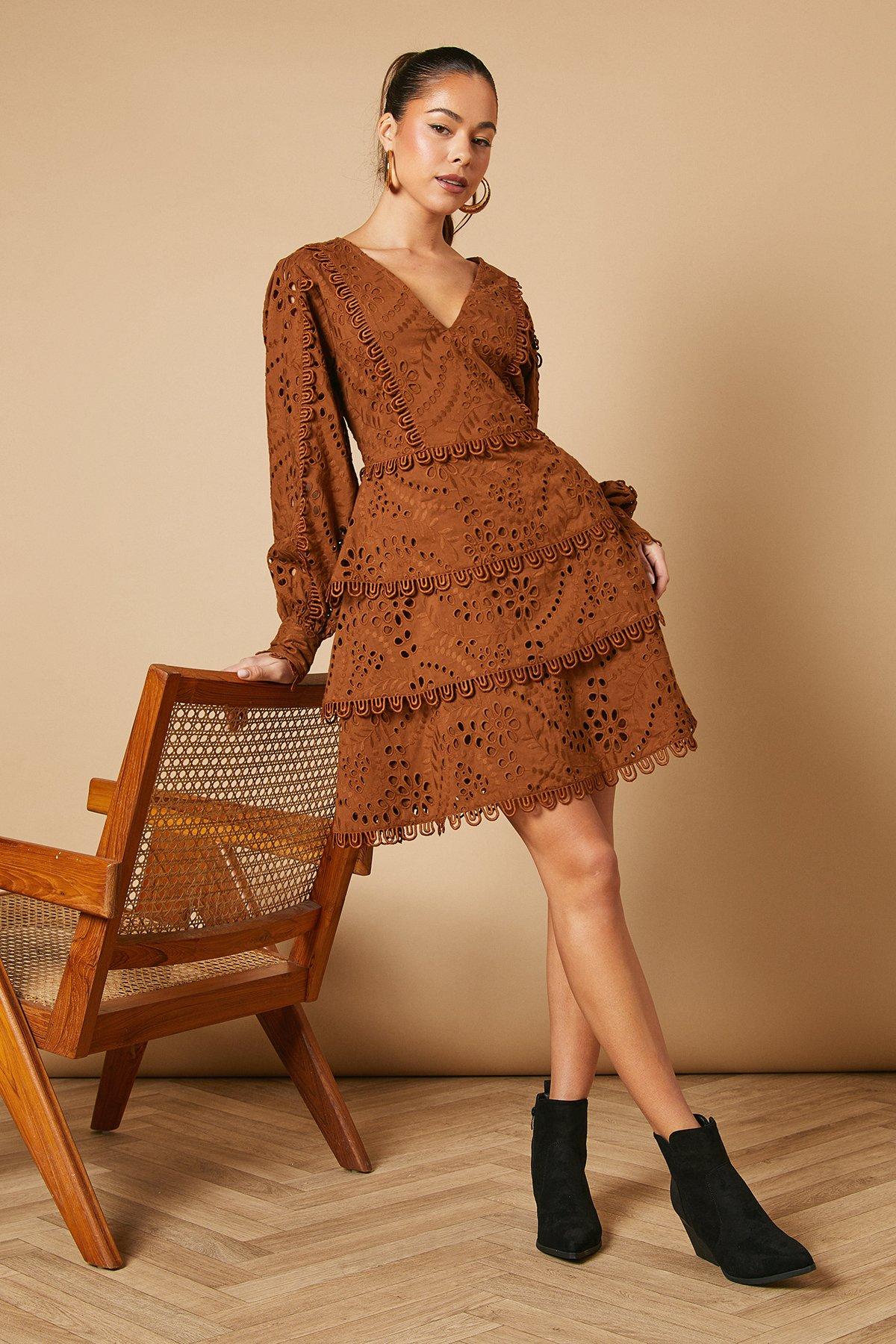 Oasis Sorrel Faux Suede Western Ankle Boots Natural Black image 1