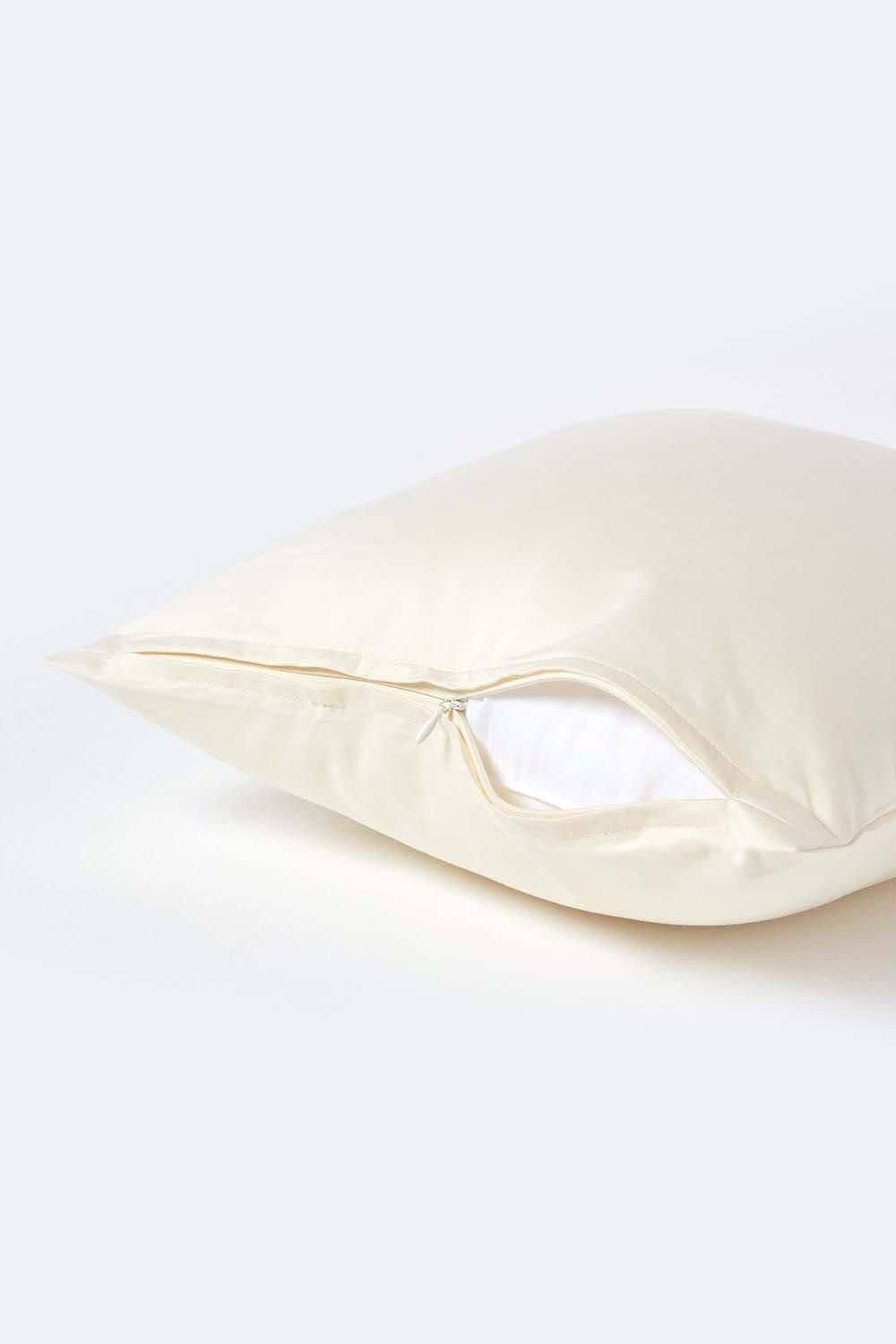 Homescapes Continental Egyptian Cotton Pillowcase 1000 TC, 40 x 40 cm image 3