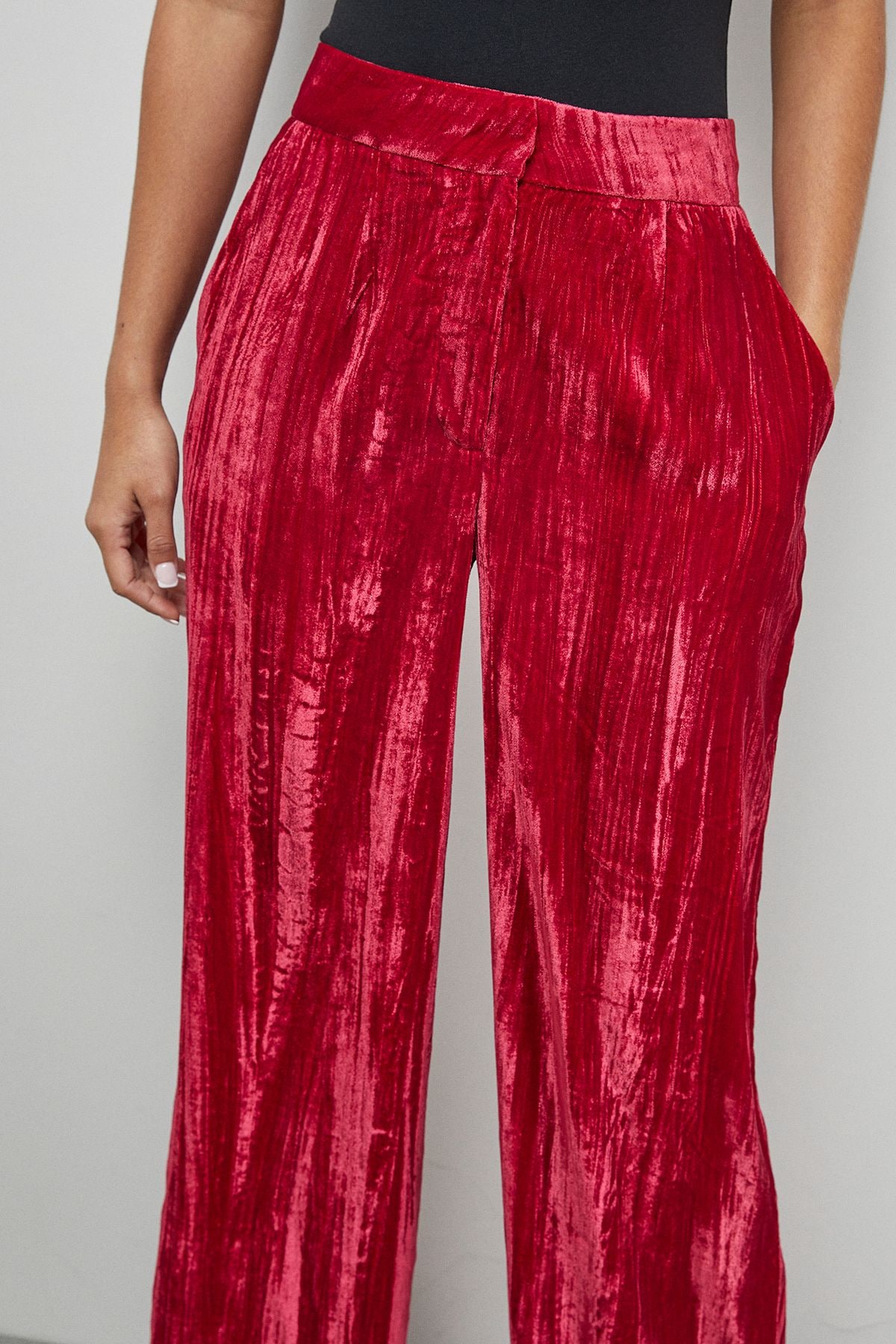 Warehouse Crushed Velvet Wide Leg Trouser Co-ord Hot Pink image 5