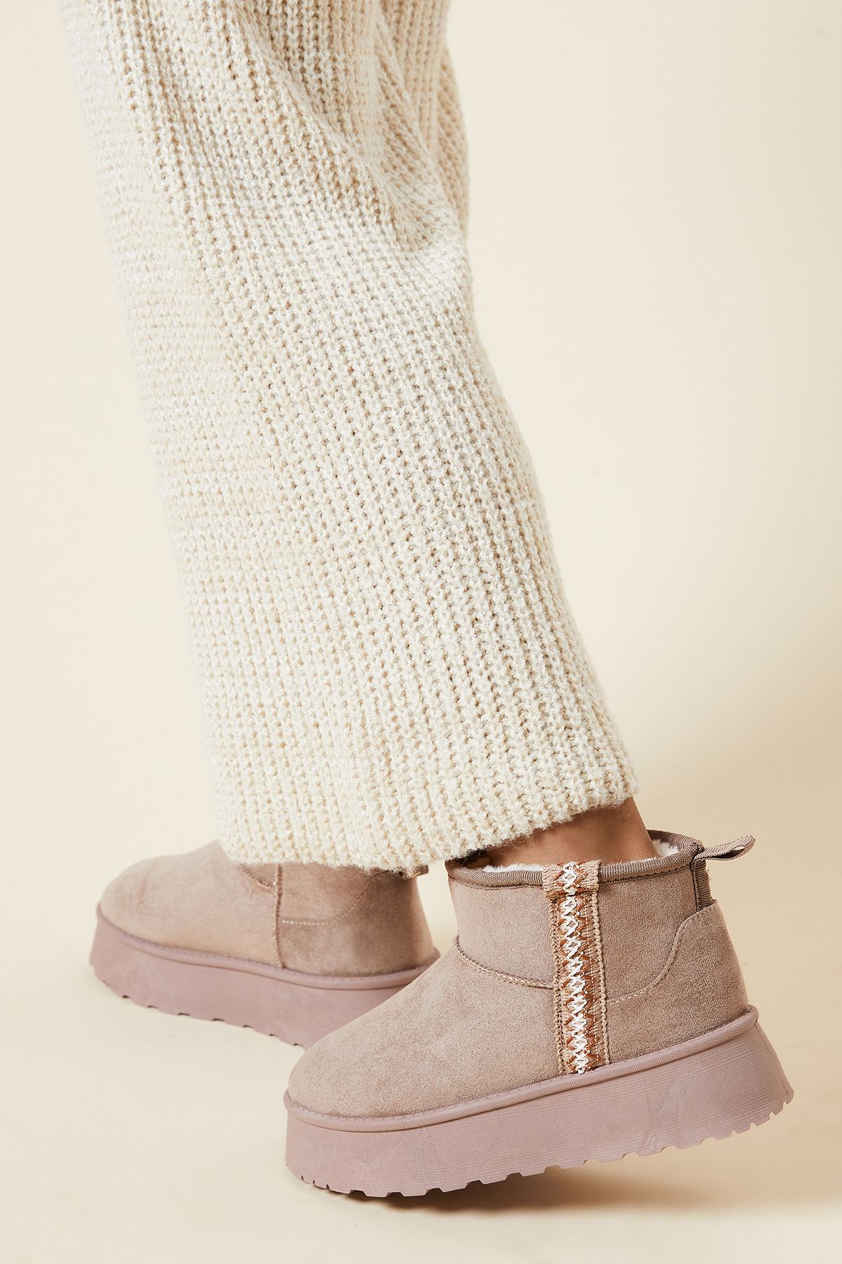 Dorothy Perkins Hania Suedette Faux Fur Lined Stitch Detail Cosy Chunky Flatform Ankle Boots Taupe image 4