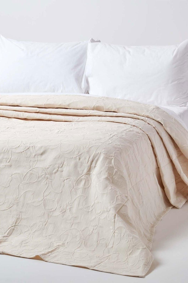 Homescapes Cotton Rich Floral Pattern Bedspread