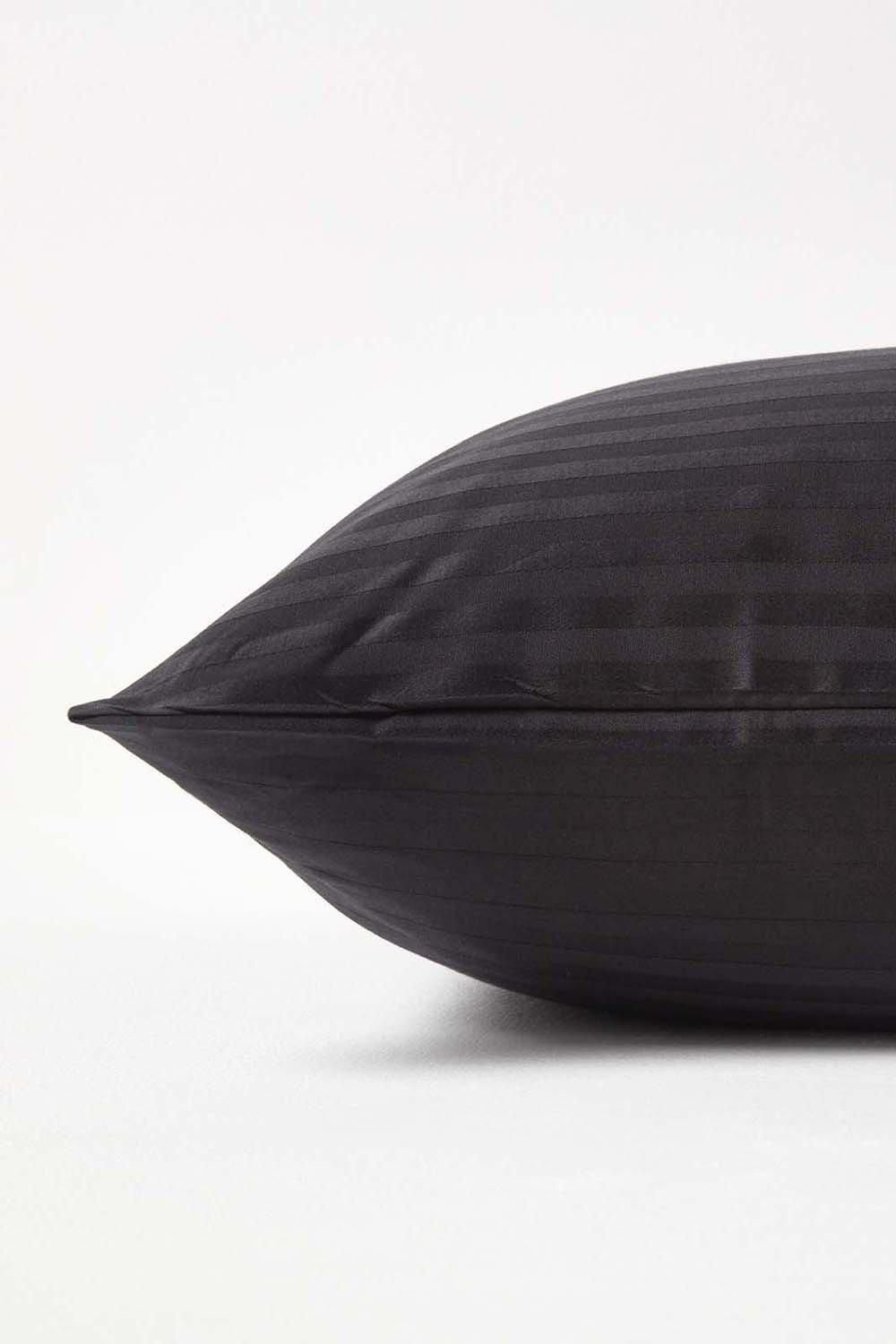 Homescapes Continental Egyptian Cotton Pillowcase 330 TC, 40 x 40 cm image 2