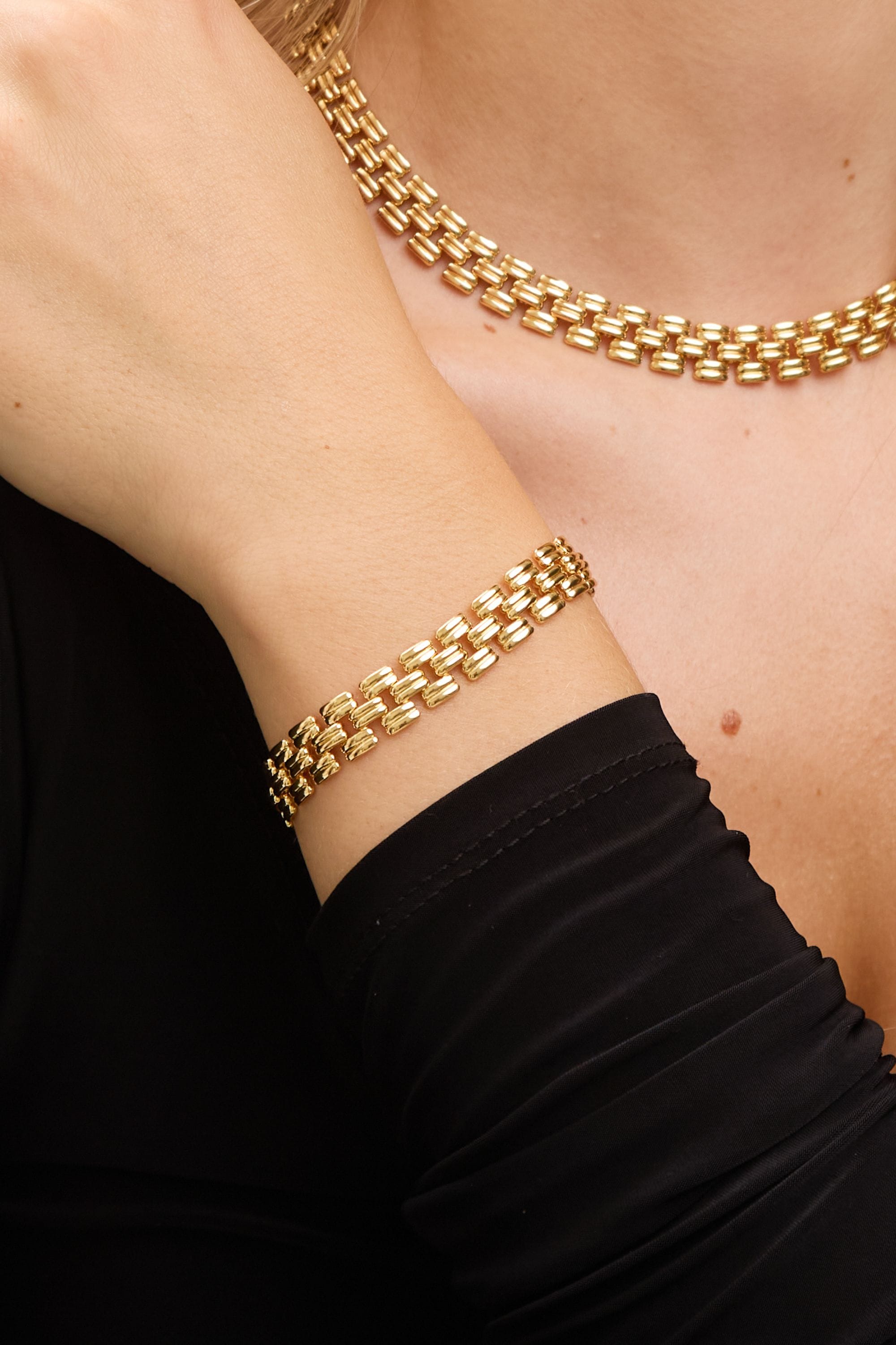 Jon Richard 18K Gold Plated Gate Chain Bracelet image 2