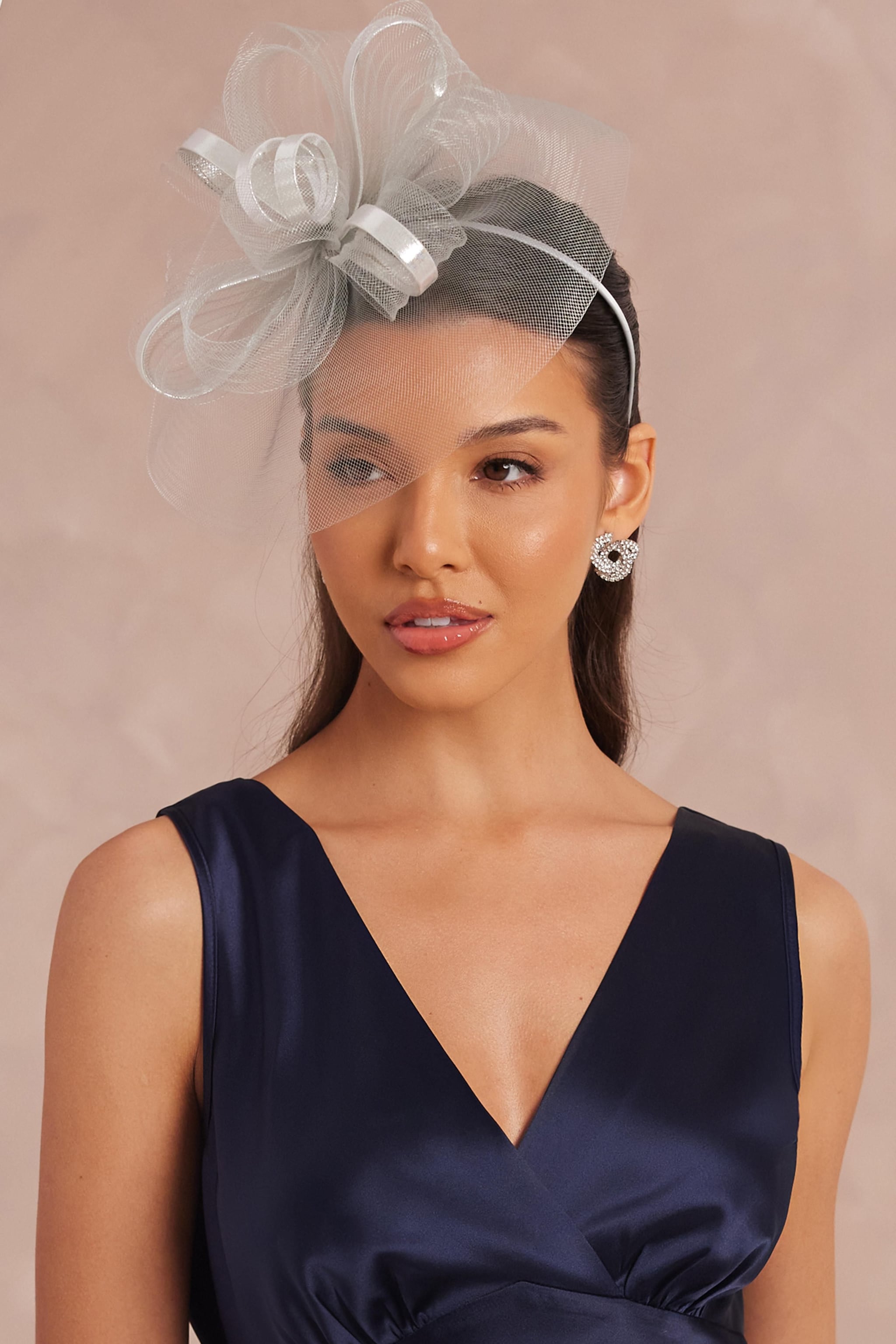 Quiz Silver Shimmer Loop Fascinator image 1