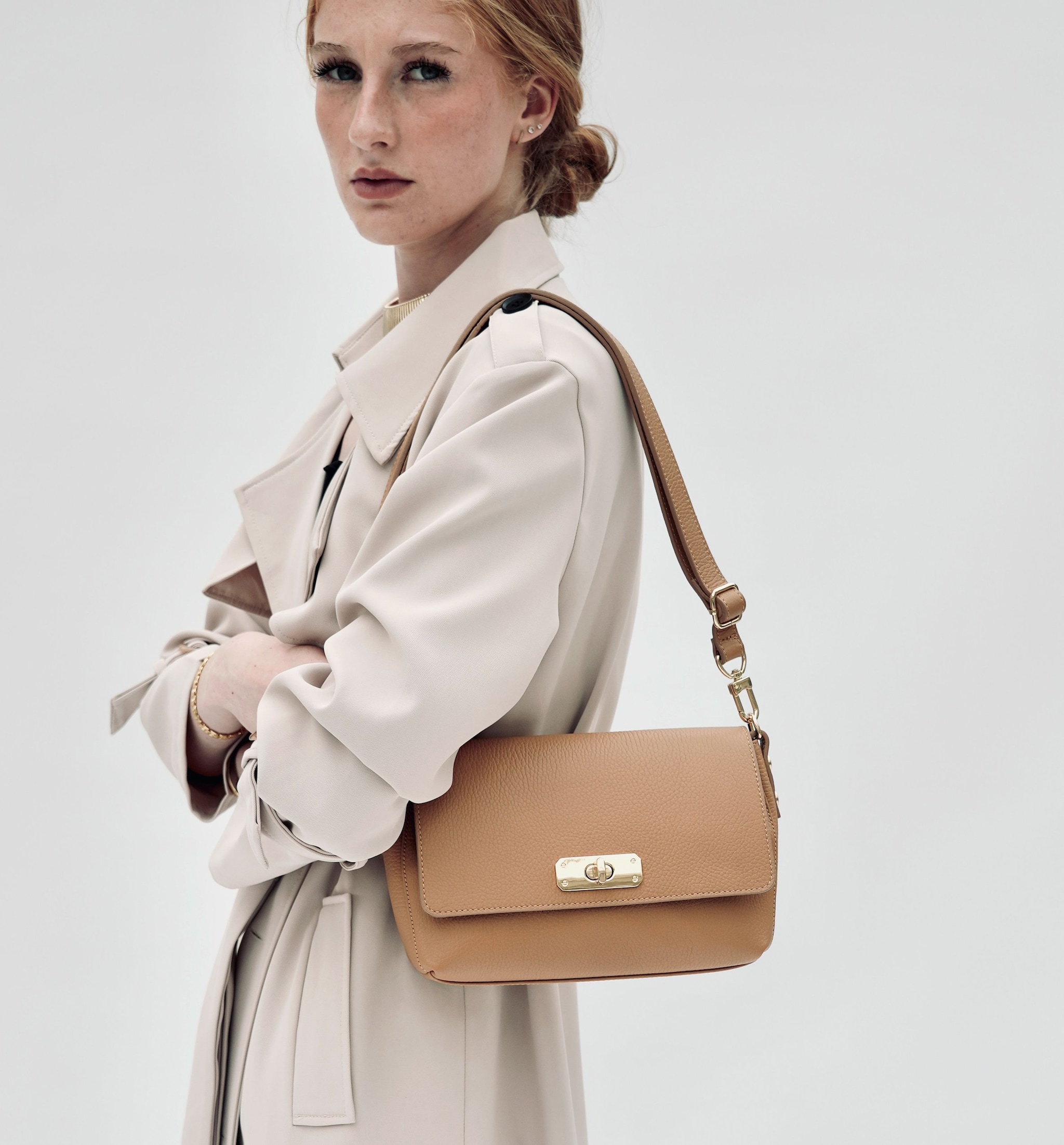 Apatchy London The Maisie Midi Leather Bag image 2