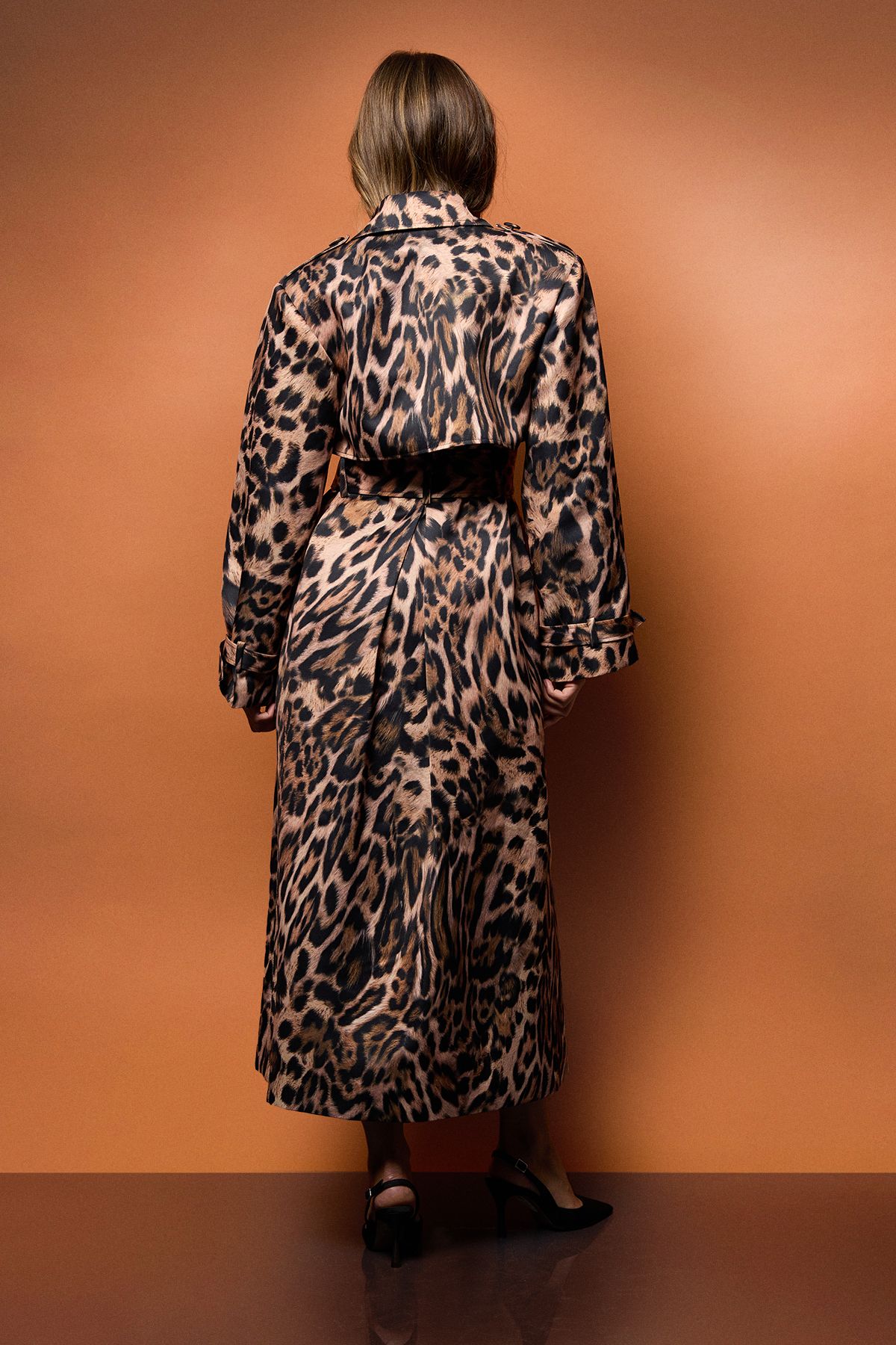 Coast Coast Muse Leopard Printed Satin Trench Coat Leopard image 3
