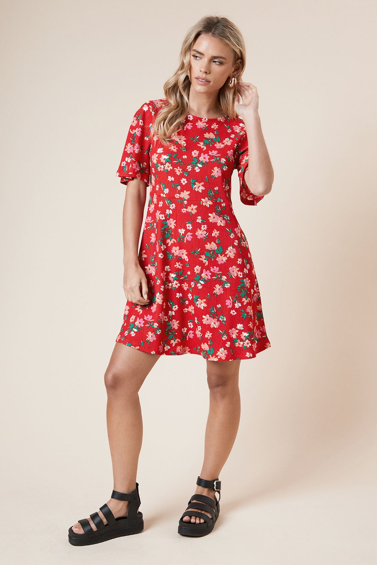 Dorothy Perkins Petite Red Floral Angel Sleeve Mini Dress Pink image 2