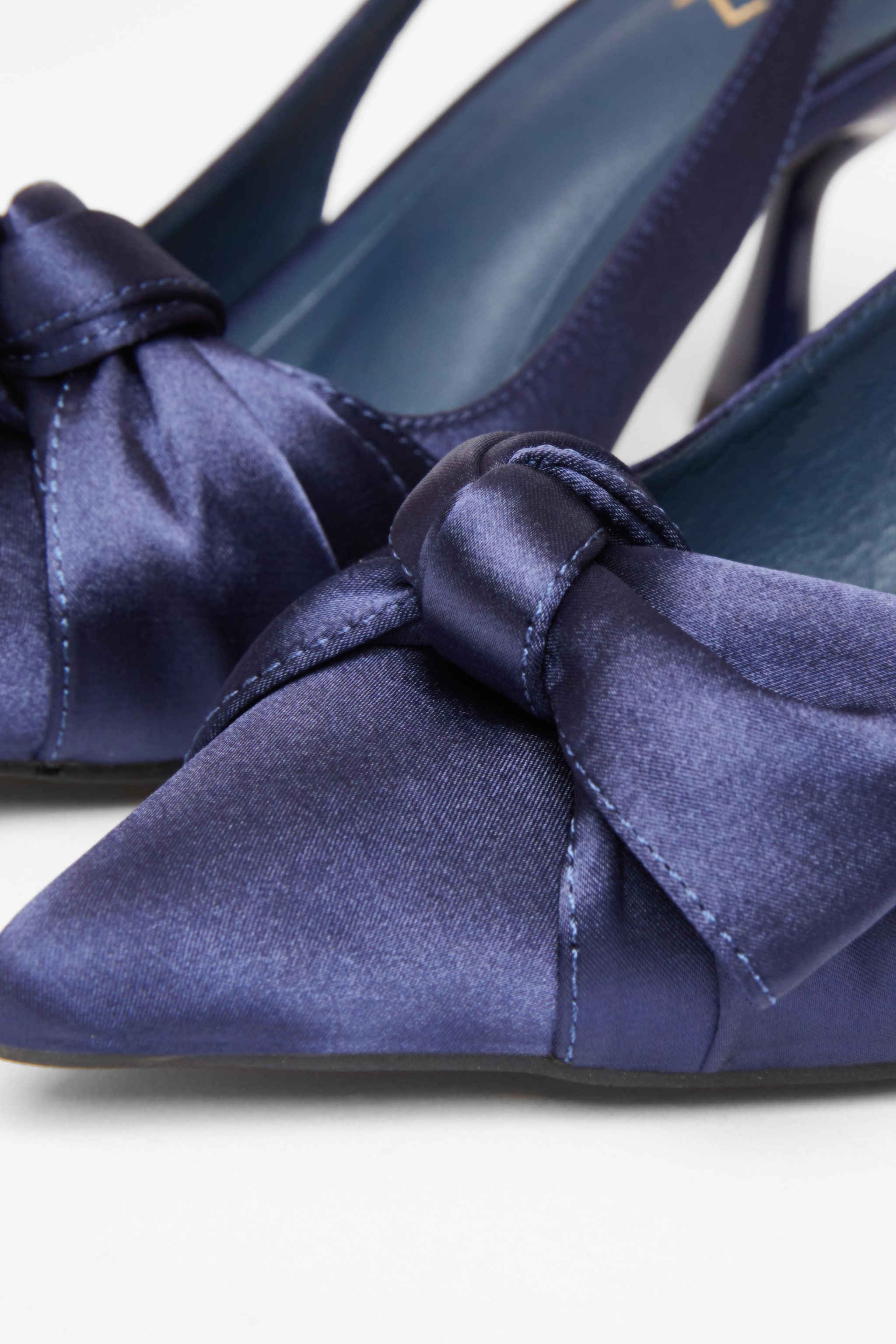 Quiz Navy Sling Back Bow Heels image 4