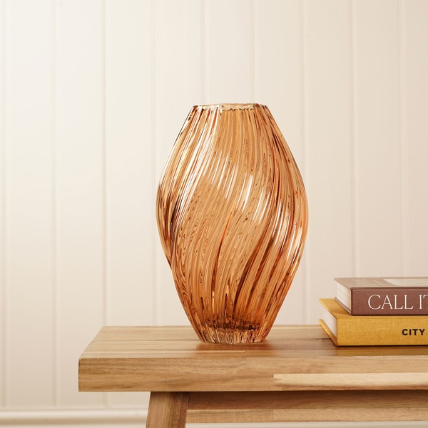 Hestia Twisted Vase
