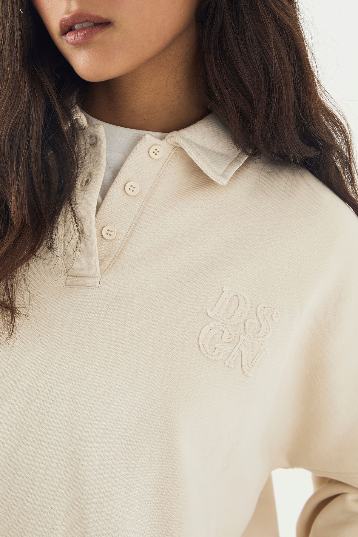 DSGN Studio DSGN Studio Self Fabric Applique Collared Sweatshirt Stone image 4