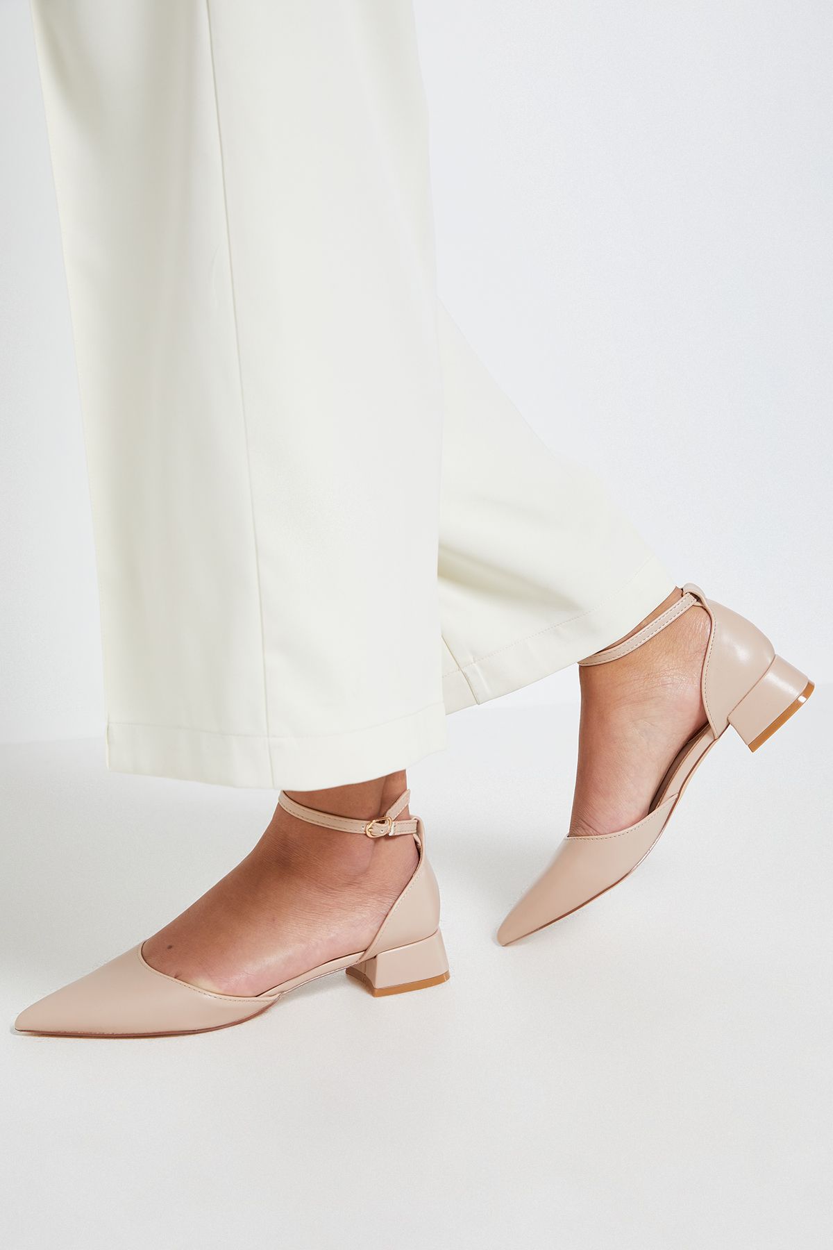 Dorothy Perkins Bennie Faux Leather Pointed Low Block Heel Court Shoes Beige