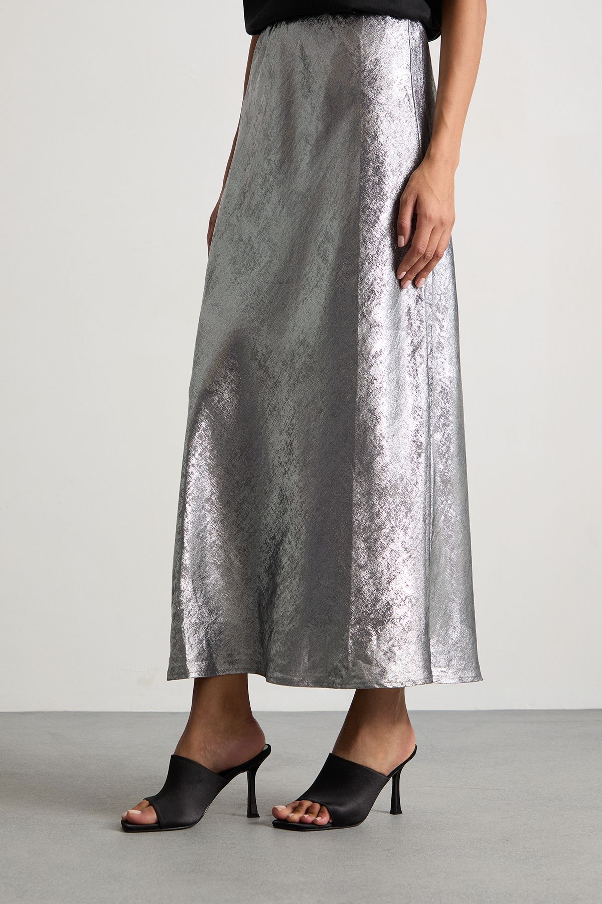 Warehouse Metallic Bias Cut Maxi Skirt Silver image 2