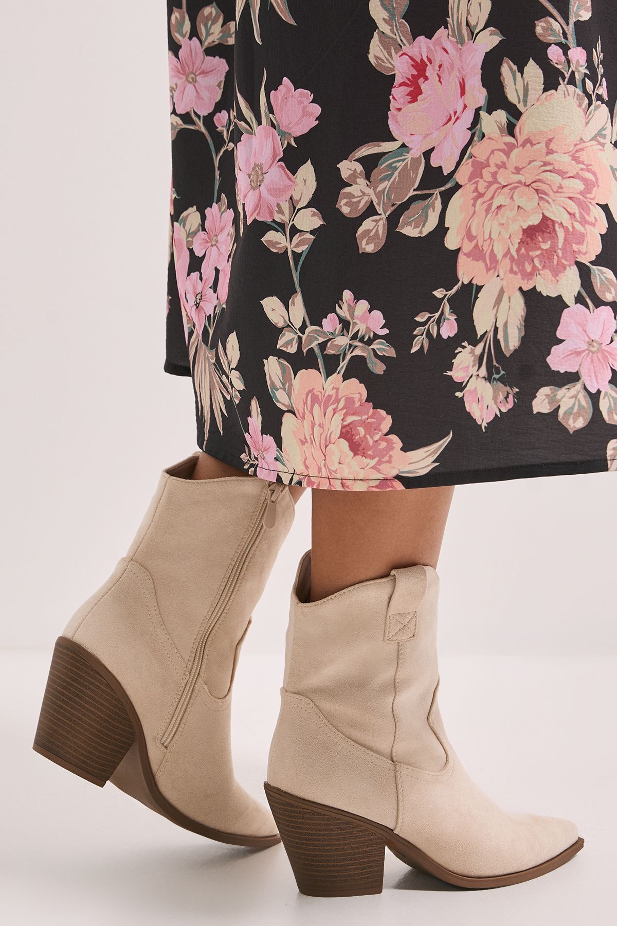 Dorothy Perkins Jenny Faux Suede Detail Western Cowboy Ankle Boots Beige image 3