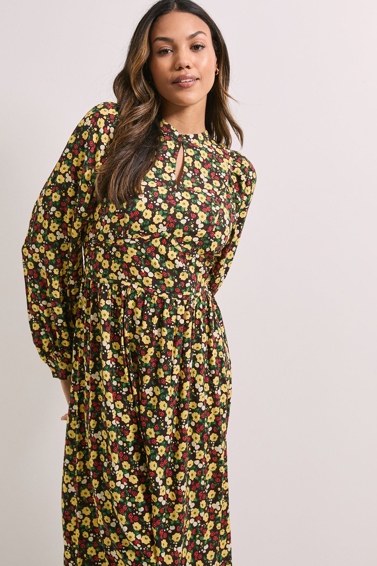 Dorothy Perkins Keyhole Detail Waisted Blouson Sleeve Printed Midi Dress Multi image 2
