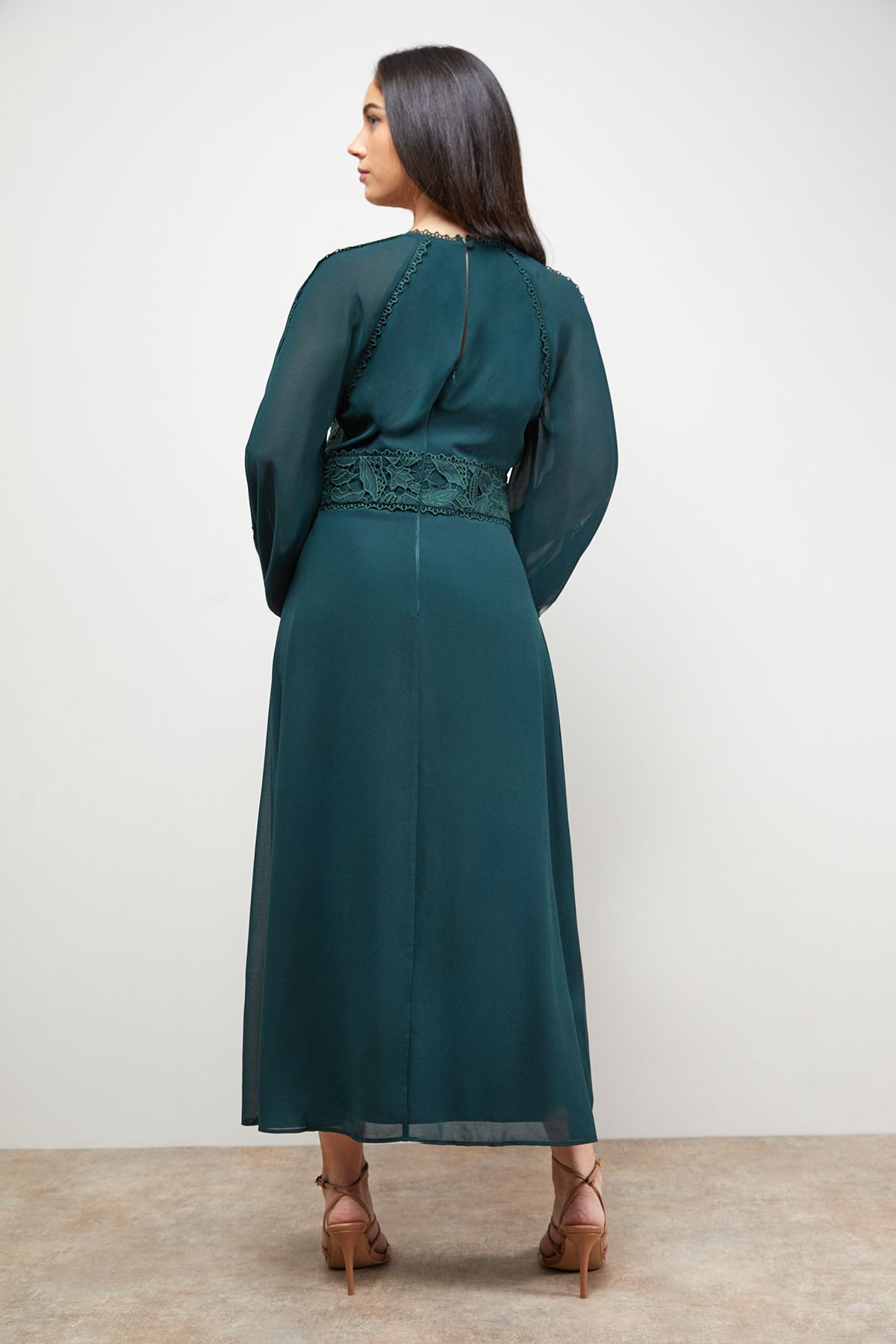 Oasis Lace Front Balloon Sleeve Midi Dress Green image 3