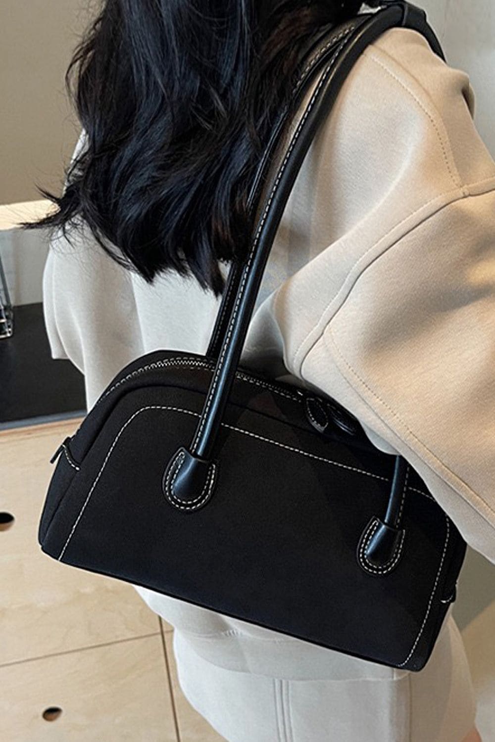 XY London 'Ashden' Women's Handbag with Shoulder Strap and Faux Suede Finish image 3