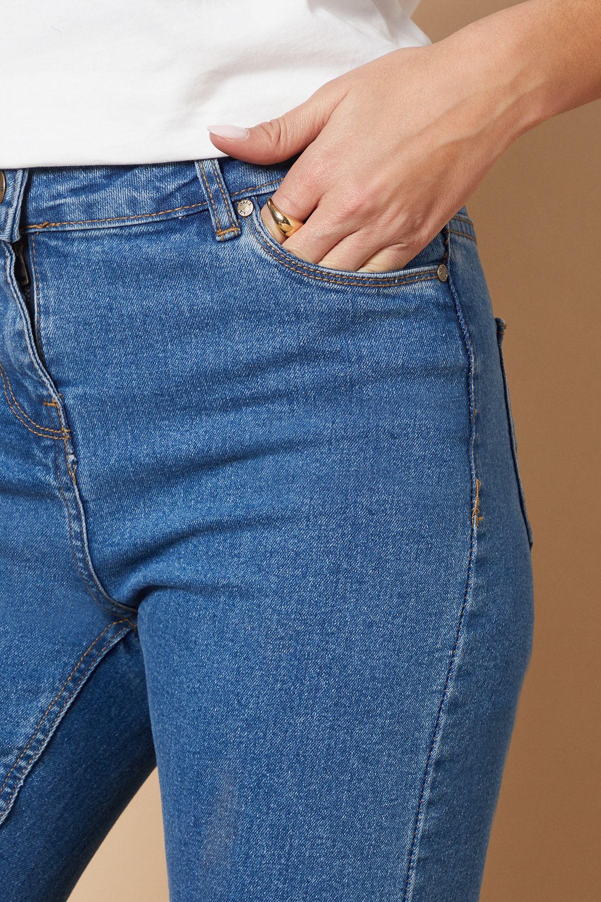 Oasis Jade Mid Rise Skinny Jeans Mid Wash image 2