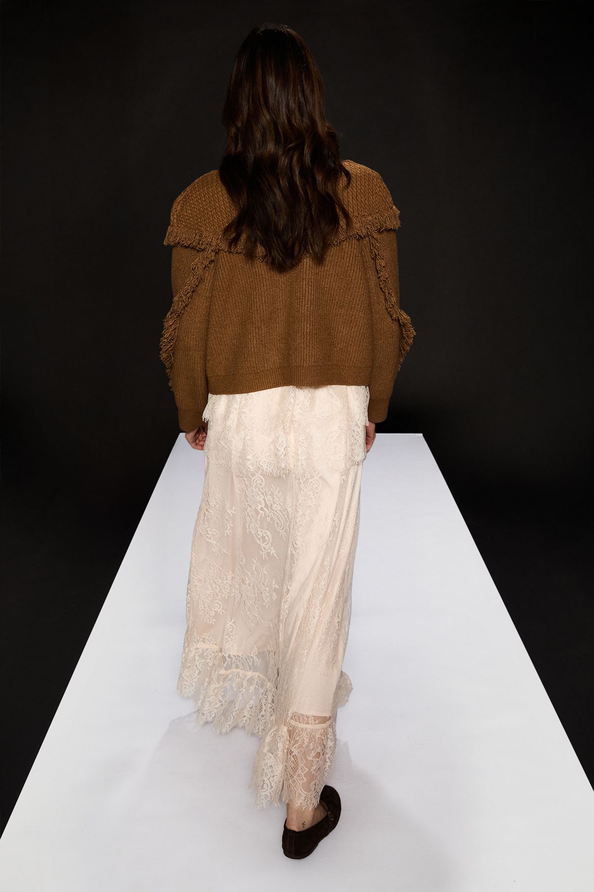 RUNWAY 1.8.1.8 Runway 1.8.1.8. Cable Cardi With Tassel Camel image 4