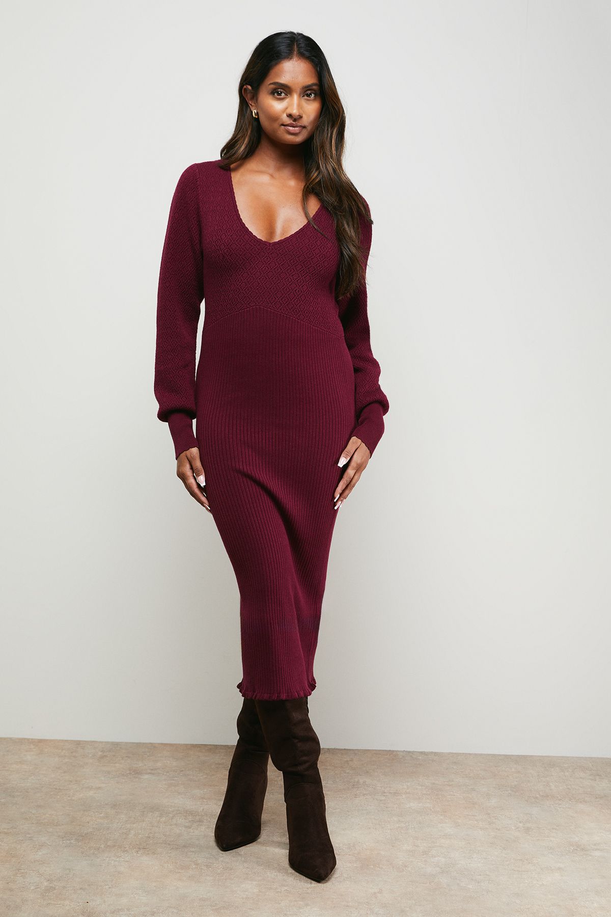 Oasis Scallop Neck Knitted Midi Dress Burgundy image 1