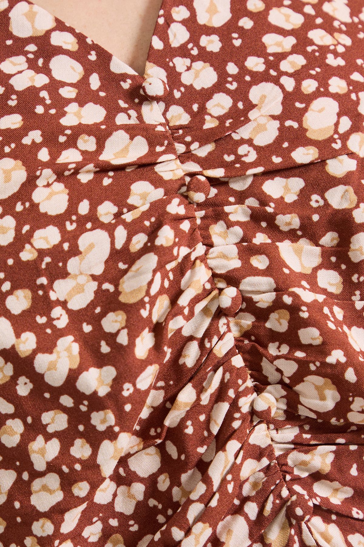 Dorothy Perkins Animal Button Detail Printed Peplum Blouse Animal image 5