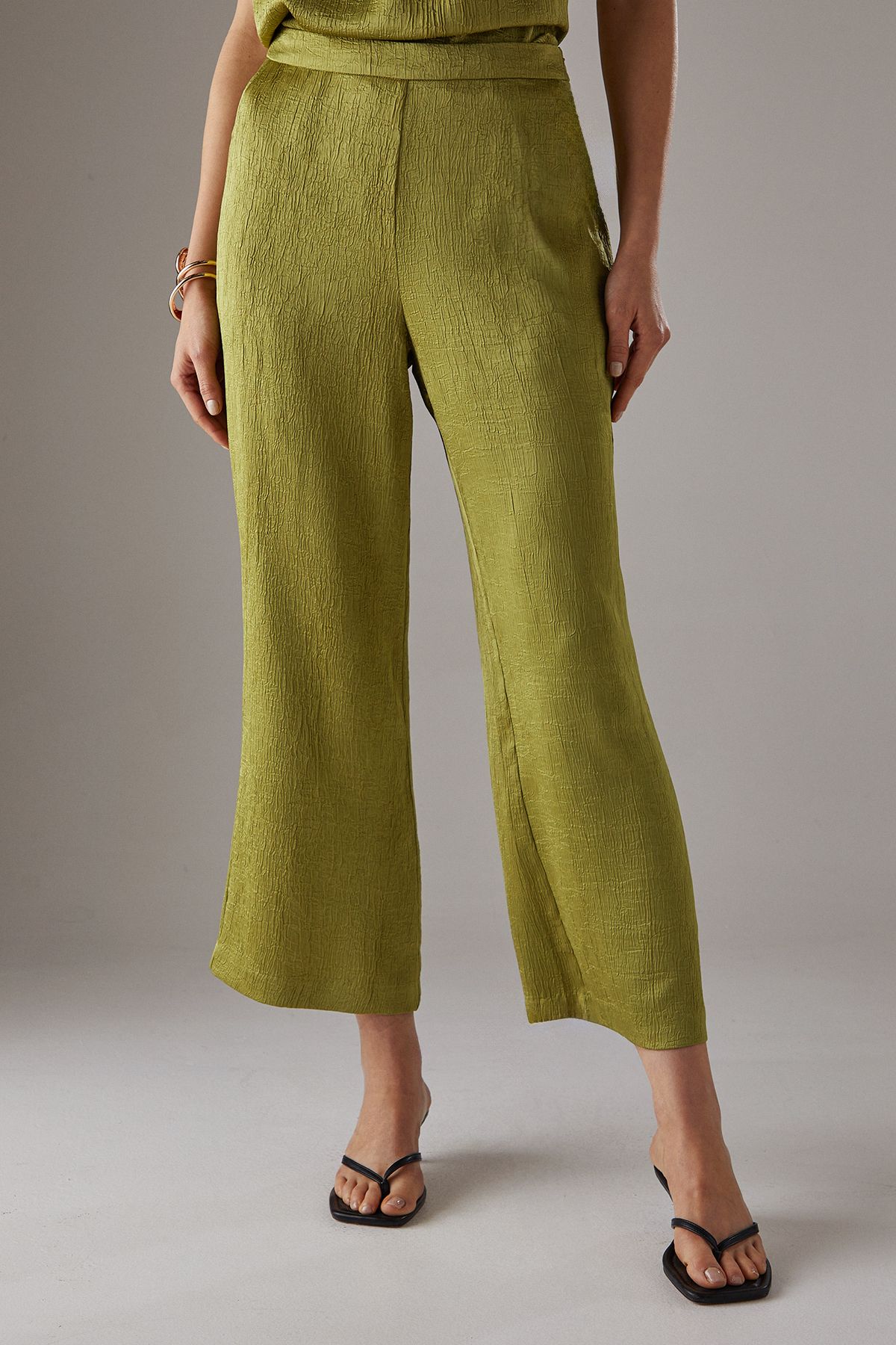 Warehouse Crushed Satin Kickflare Cropped Trousers Olive image 2