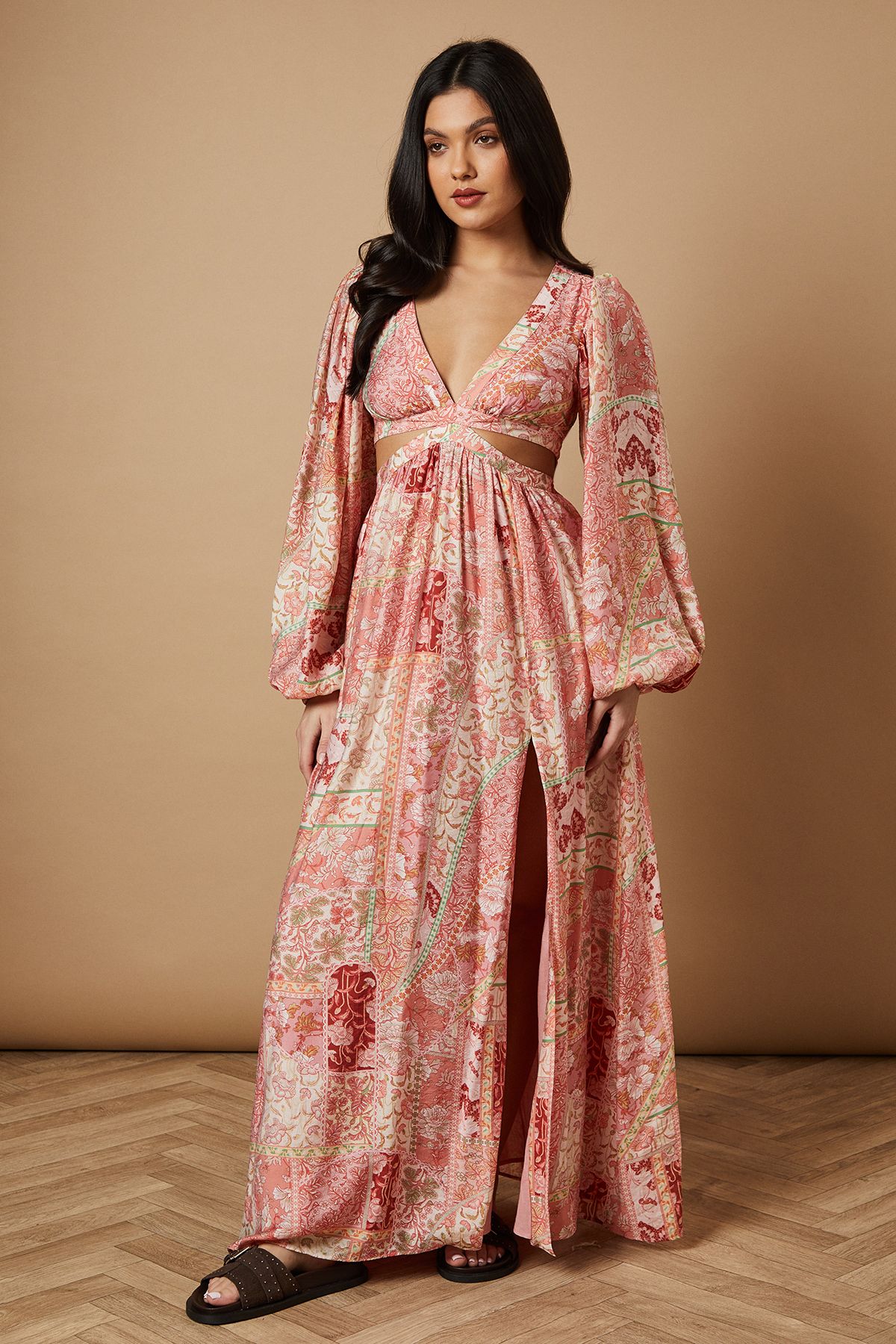 Oasis Printed Long Sleeve Cut Out Side Detail Maxi Dress Pink image 2