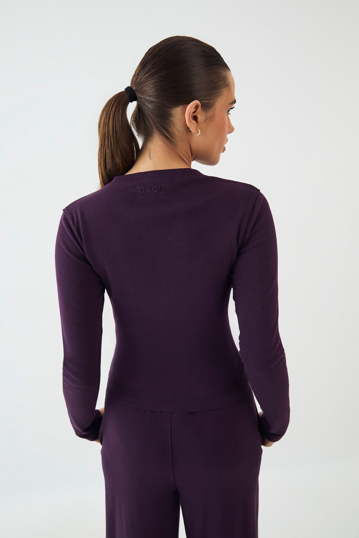 DSGN Studio DSGN Studio Crew Neck Button Through Long Sleeve Top Aubergine image 2