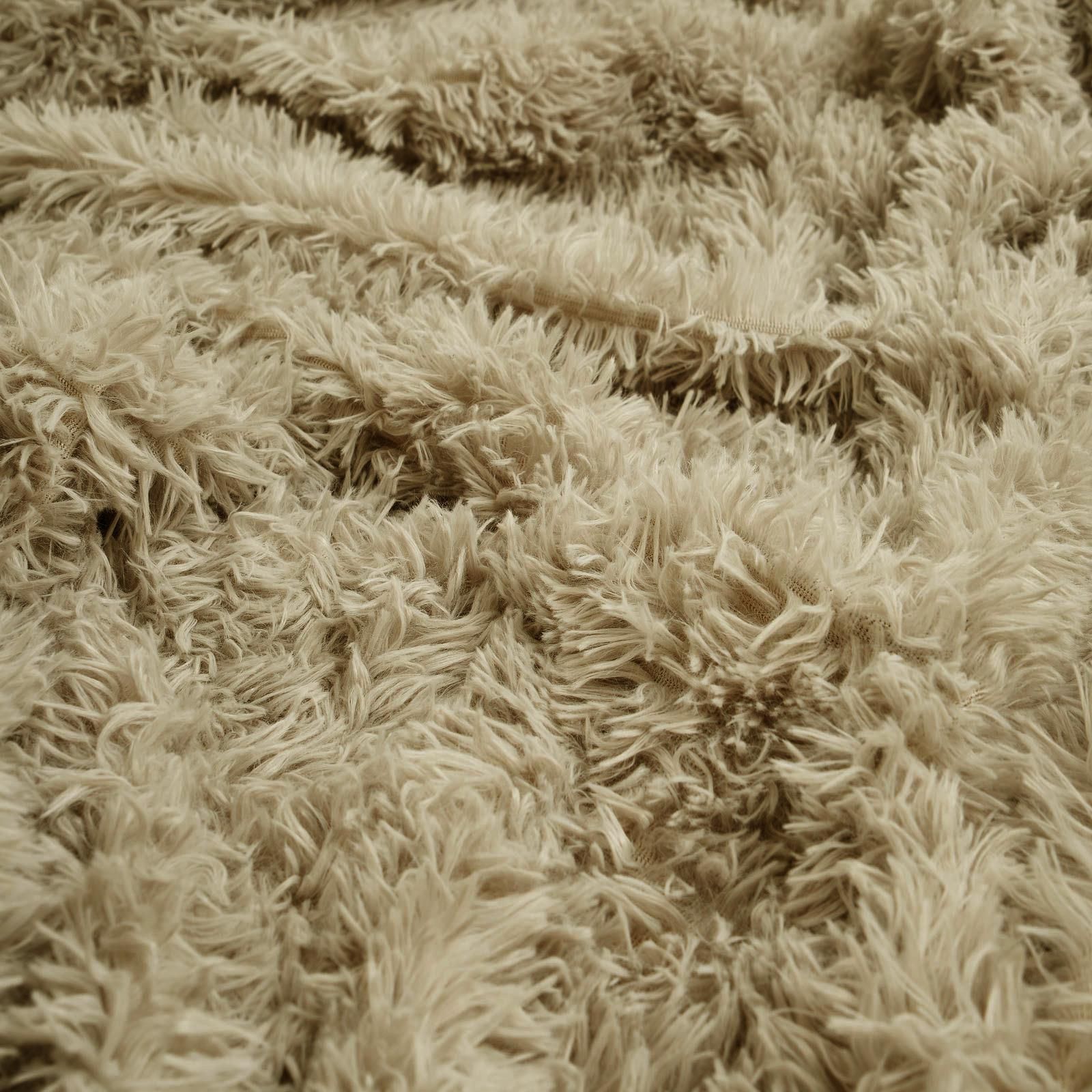 OHS Fluffy Fleece Throw Blanket image 3