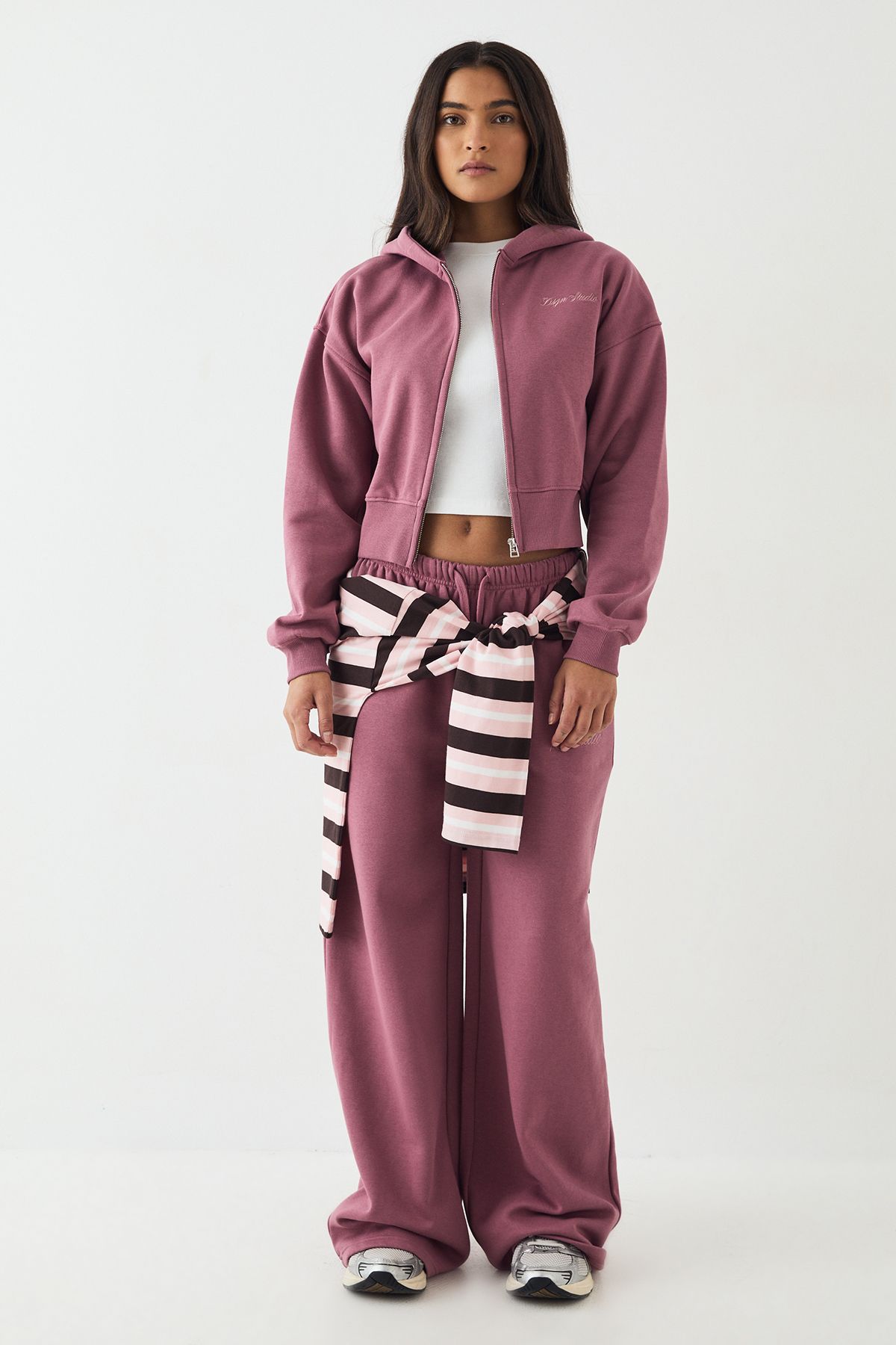 DSGN Studio DSGN Studio Script Embroidered Zip Through Hoodie Rose image 5