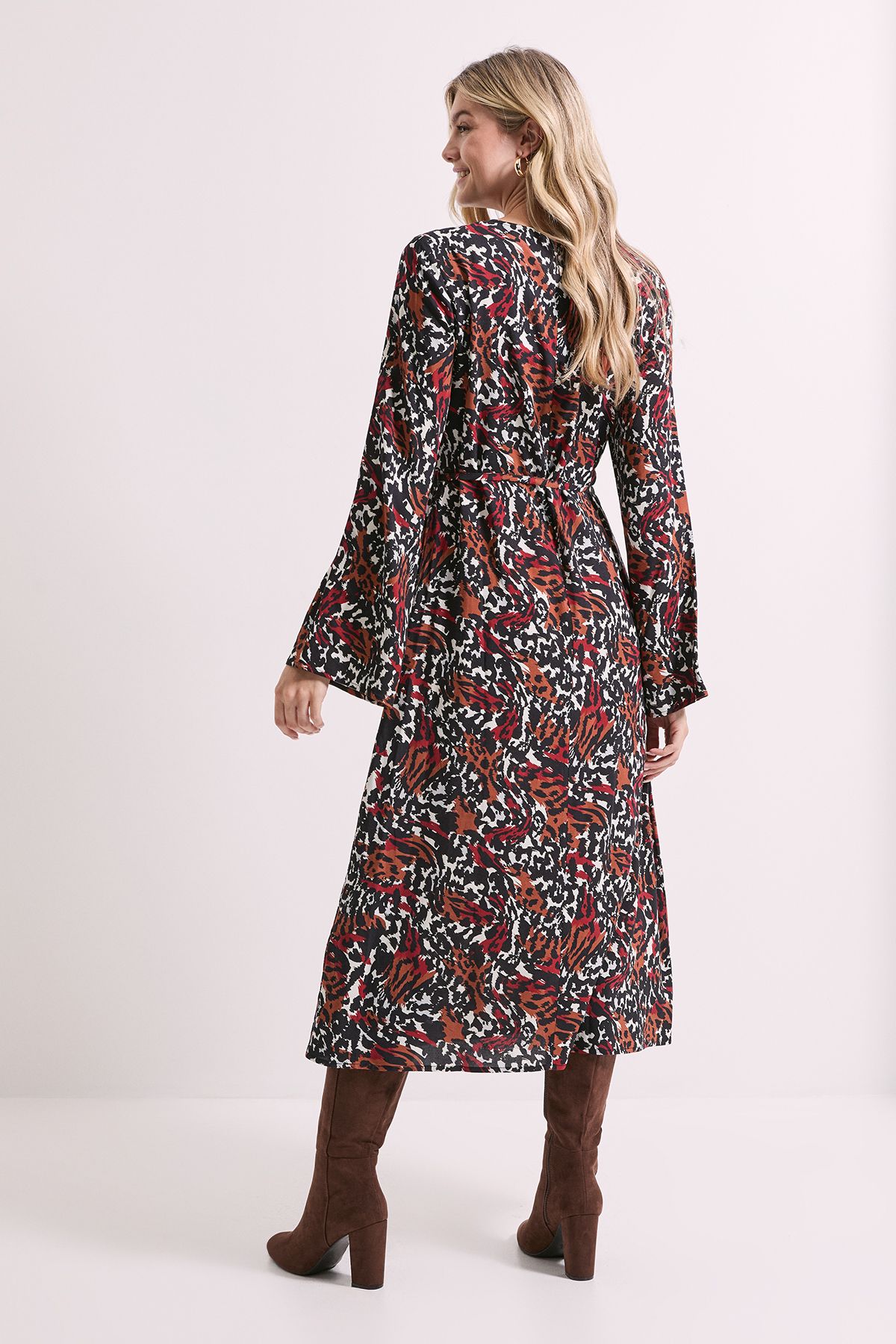 Dorothy Perkins Keyhole Belted Long Sleeve Midi Dress Animal image 4