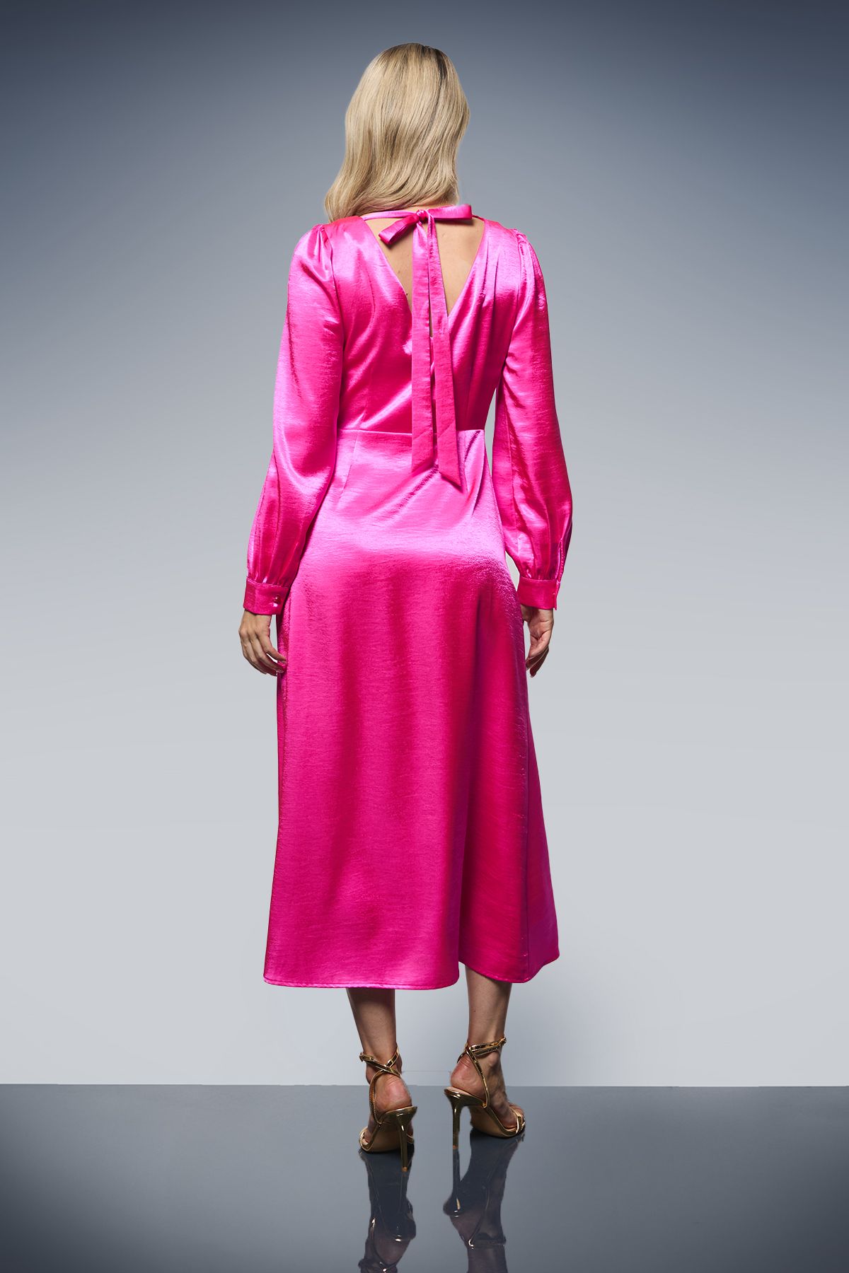 Dorothy Perkins DP Luxe Blouson Empire Sleeve Seam Detail Midi Dress Pink image 3