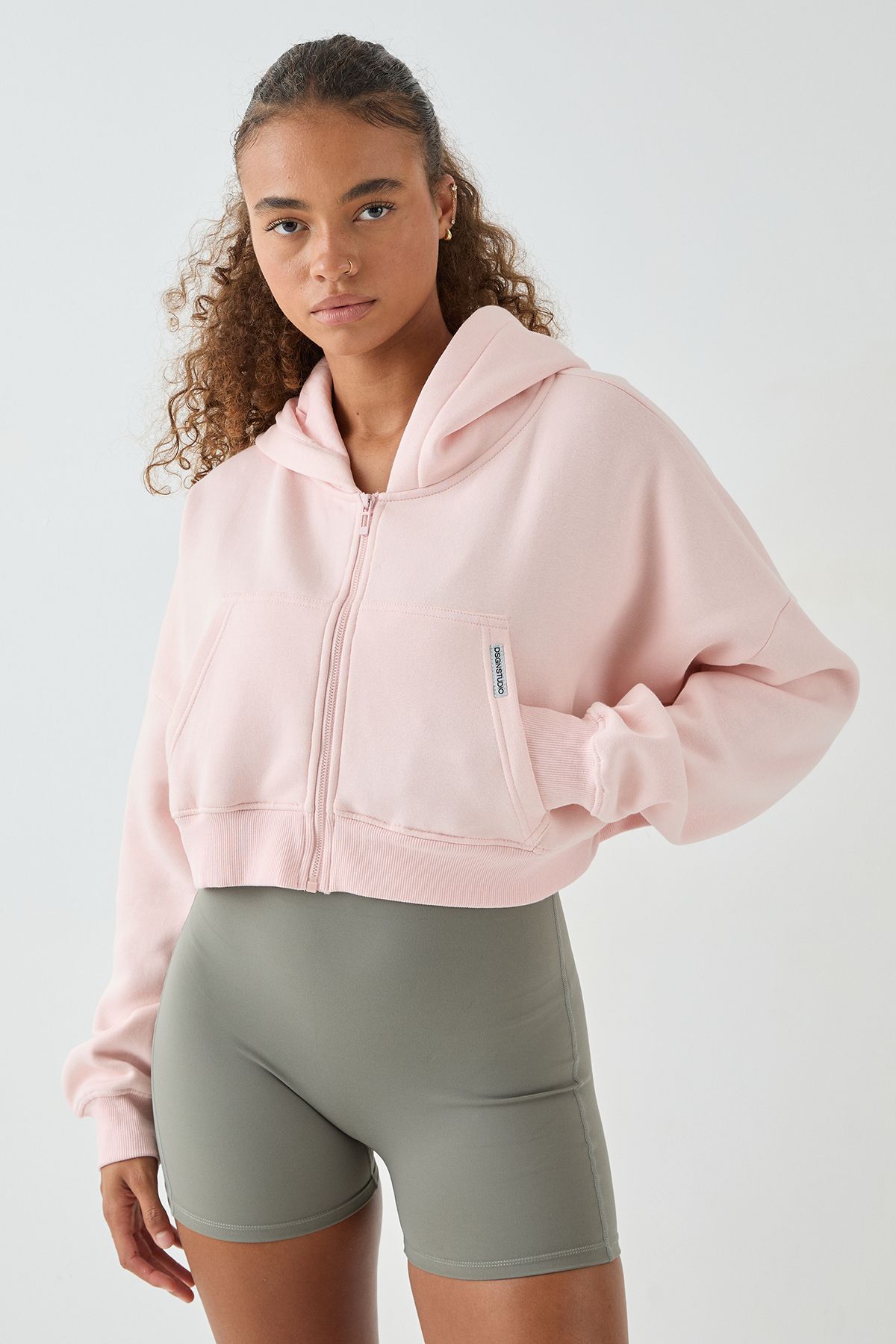 DSGN Studio DSGN Studio Boxy Crop Zip Through Hoodie Light Pink image 5