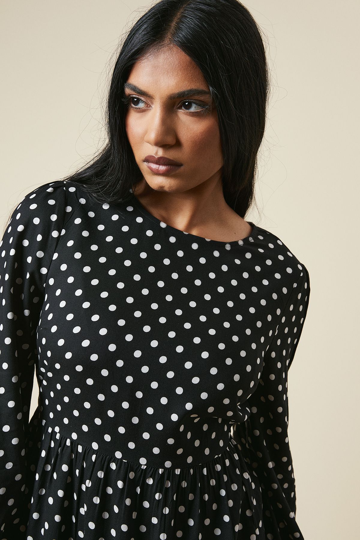 Dorothy Perkins Petite Black Spot Tiered Hem Mini Dress Black image 4