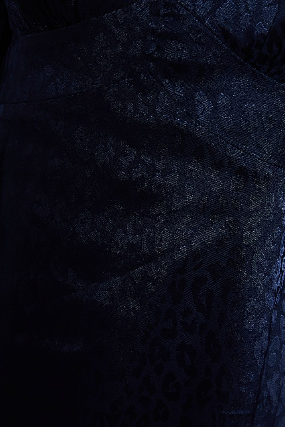 Dorothy Perkins Satin Animal Jacquard Empire Long Sleeve Midi Dress Navy image 5