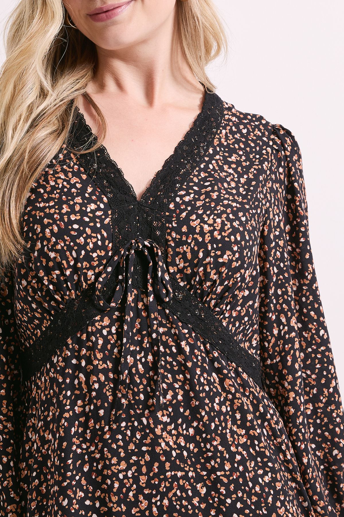 Dorothy Perkins Black Animal Lace Trim Bow Detail Long Sleeve Midi Dress Black image 5