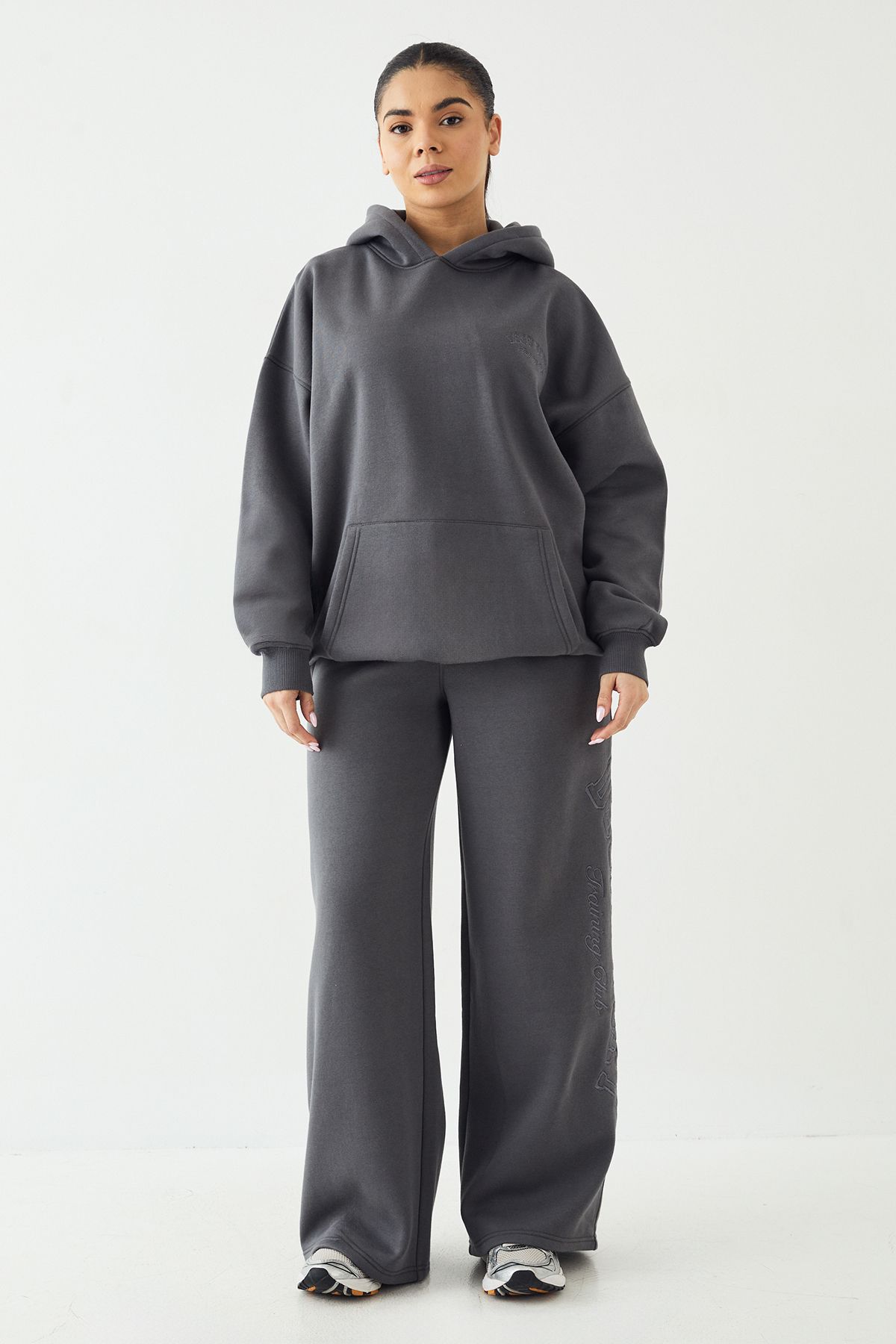 DSGN Studio DSGN Studio Sport Training Club Straight Leg Jogger Charcoal image 3