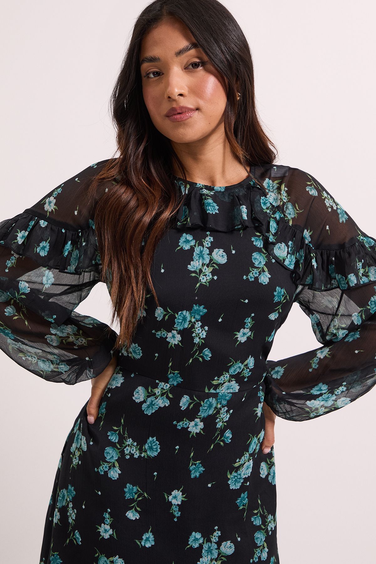 Dorothy Perkins Petite Green Floral Frill Detail Blouson Sleeve Mini Dress Green image 3