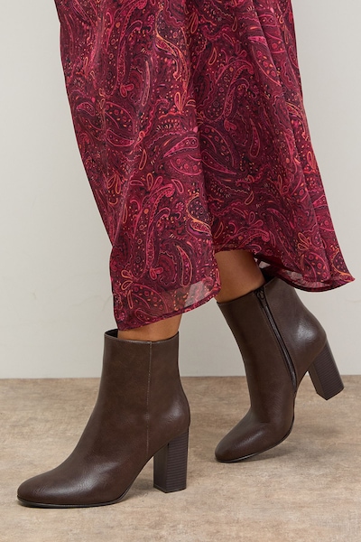 Oasis Louisa Faux Leather Round Toe Stacked High Heel Ankle Boots Brown