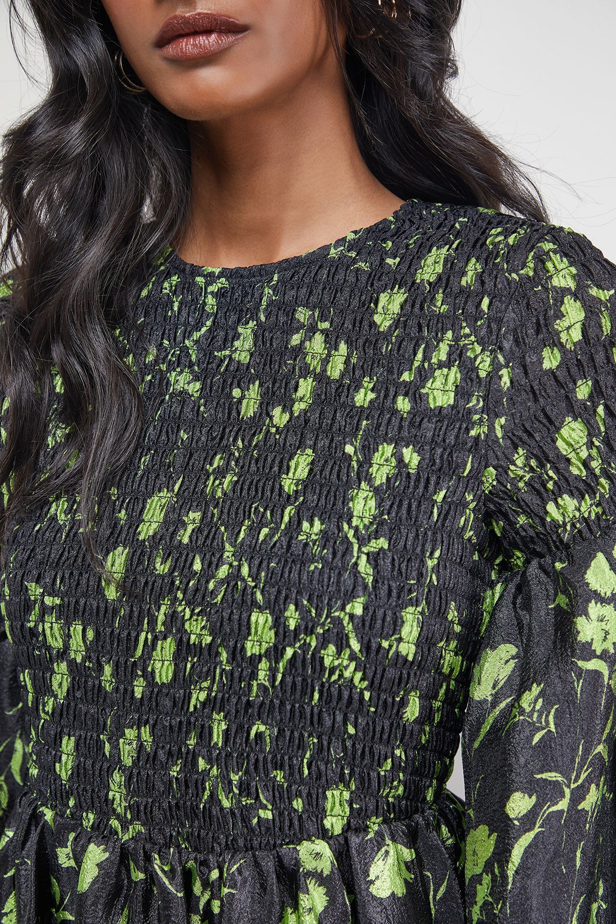 Warehouse Petite Textured Organza Shirred Midaxi Dress Lime image 5