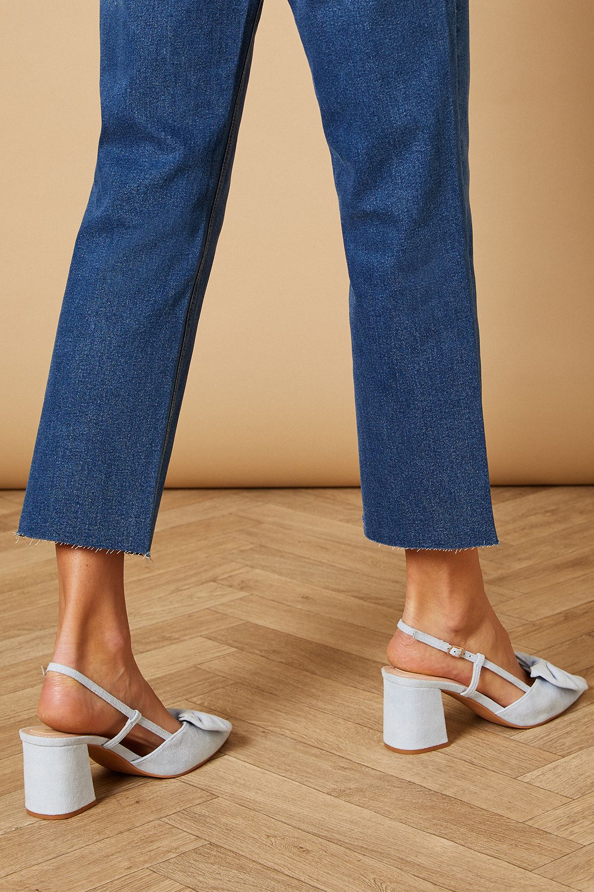 Oasis Dorinda Faux Suede Bow Slingback Block Heeled Shoes Blue image 4