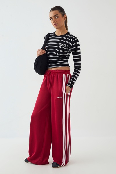 DSGN Studio DSGN Studio Tricot Side Stripe Straight Leg Jogger Red
