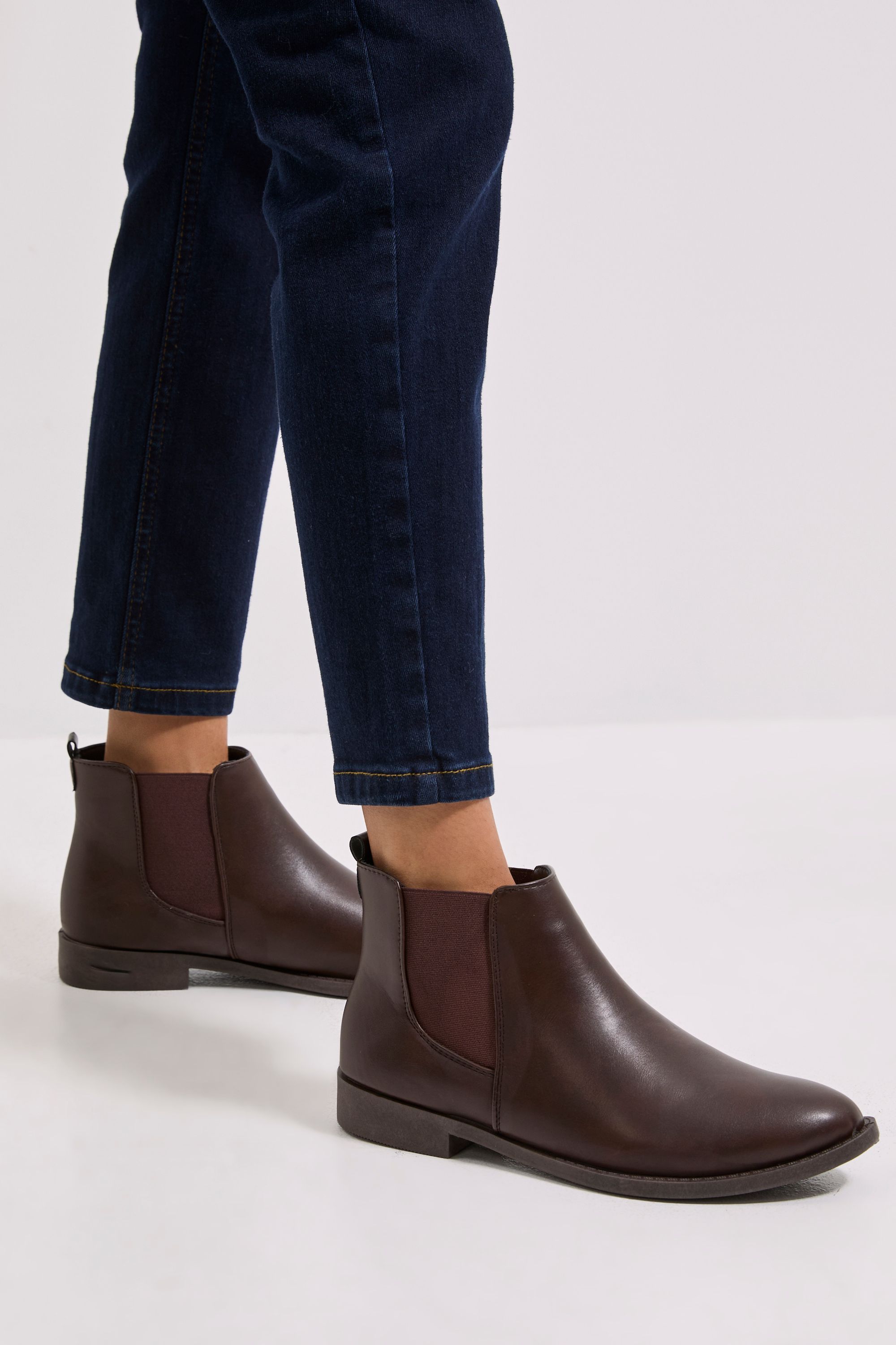 Dorothy Perkins Wide Fit Megs Flat Chelsea Boots Brown image 3