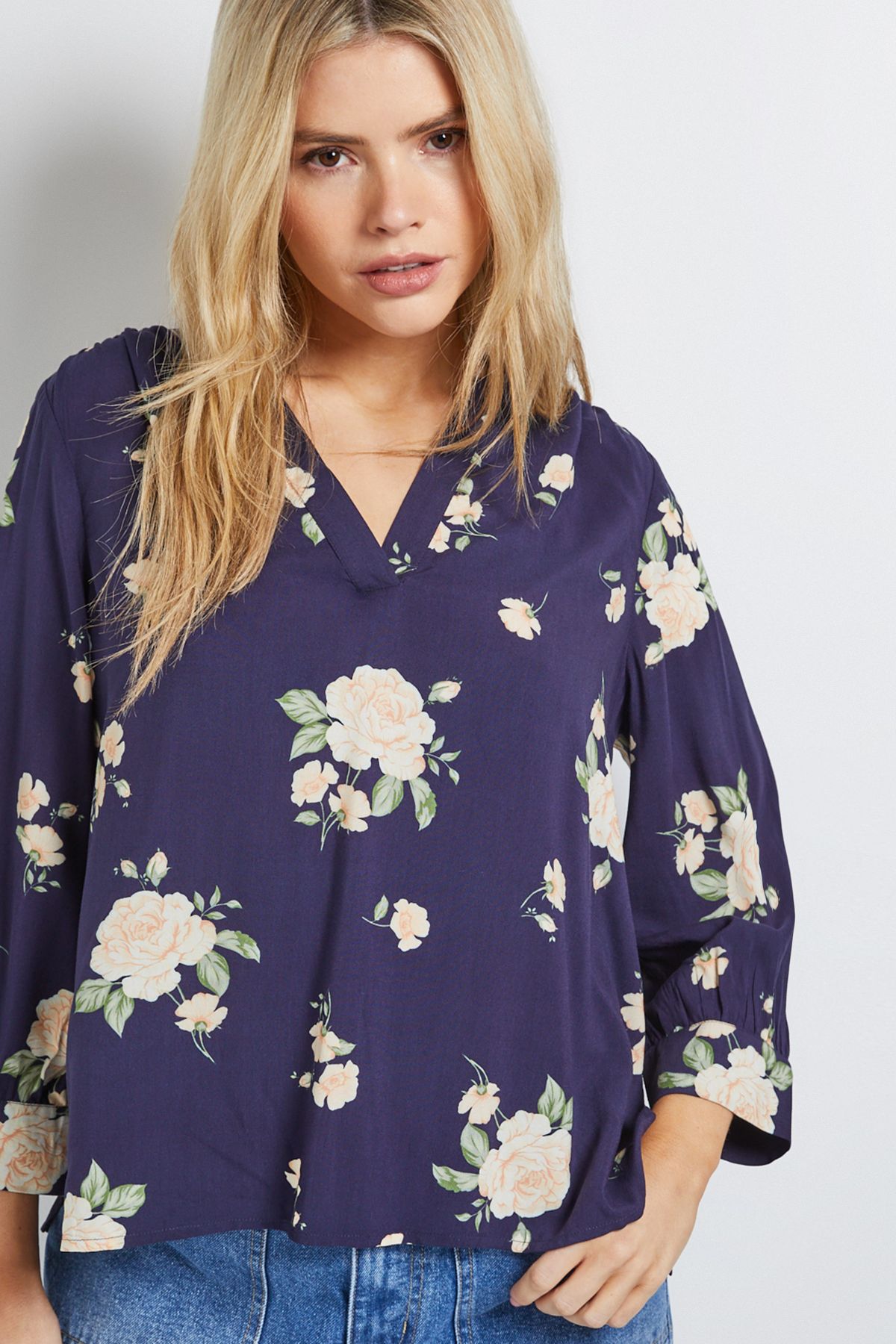 Dorothy Perkins Navy Floral Printed Overhead Shirt Navy image 2