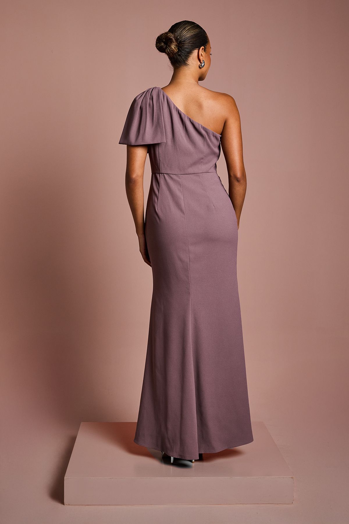 Coast Coast Honoured Petite Bow One Shoulder Maxi Bridesmaid Dress Dusty Mauve image 3