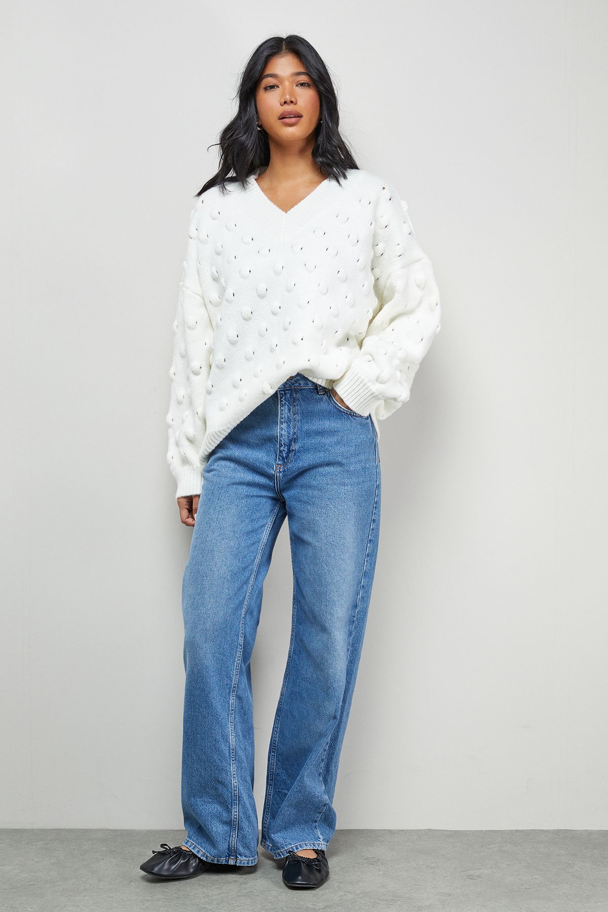 Warehouse Bubble Knit Slouchy V Neck Jumper Ivory image 2
