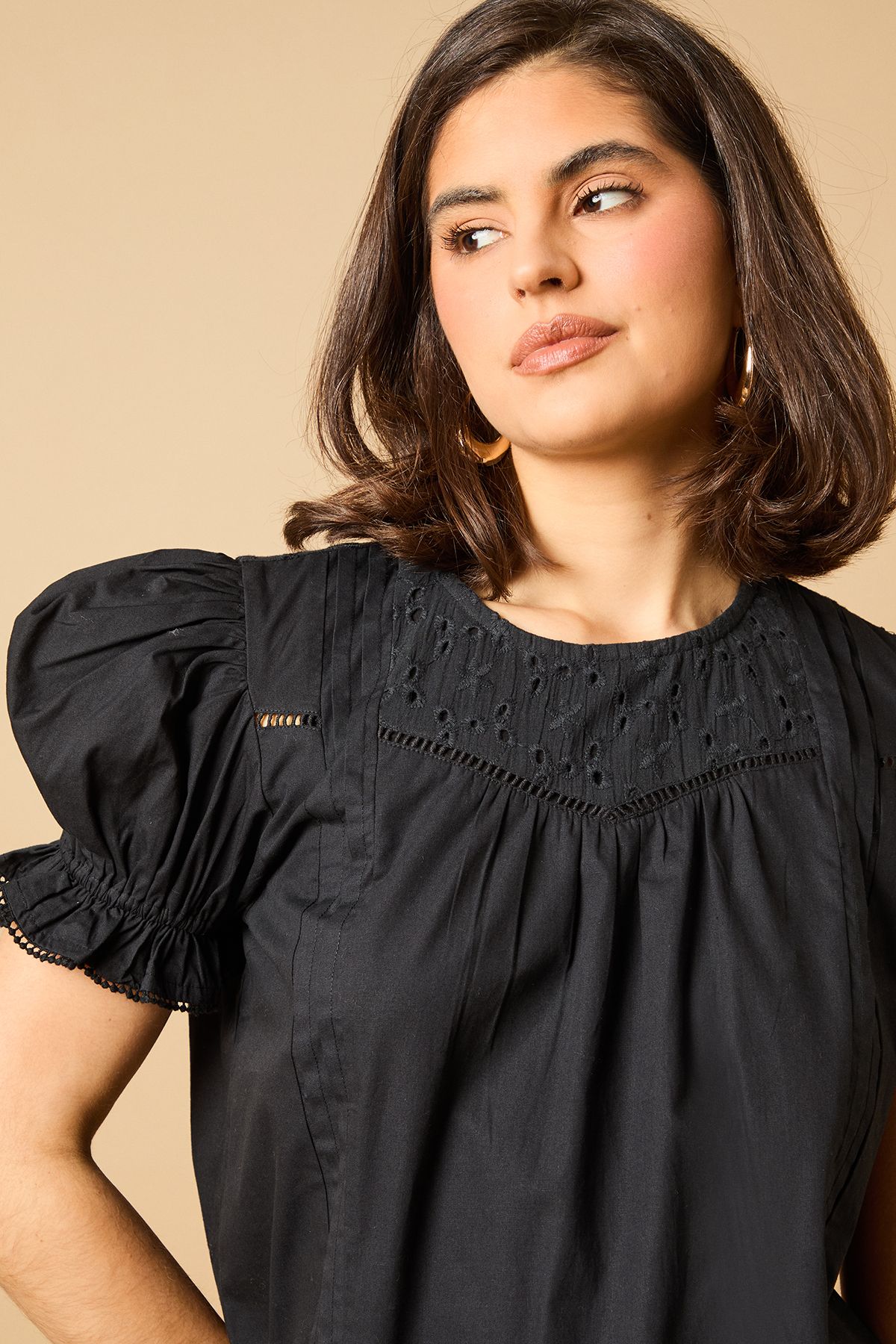 Oasis Broderie Trim Detail Puff Sleeve Blouse Black image 4