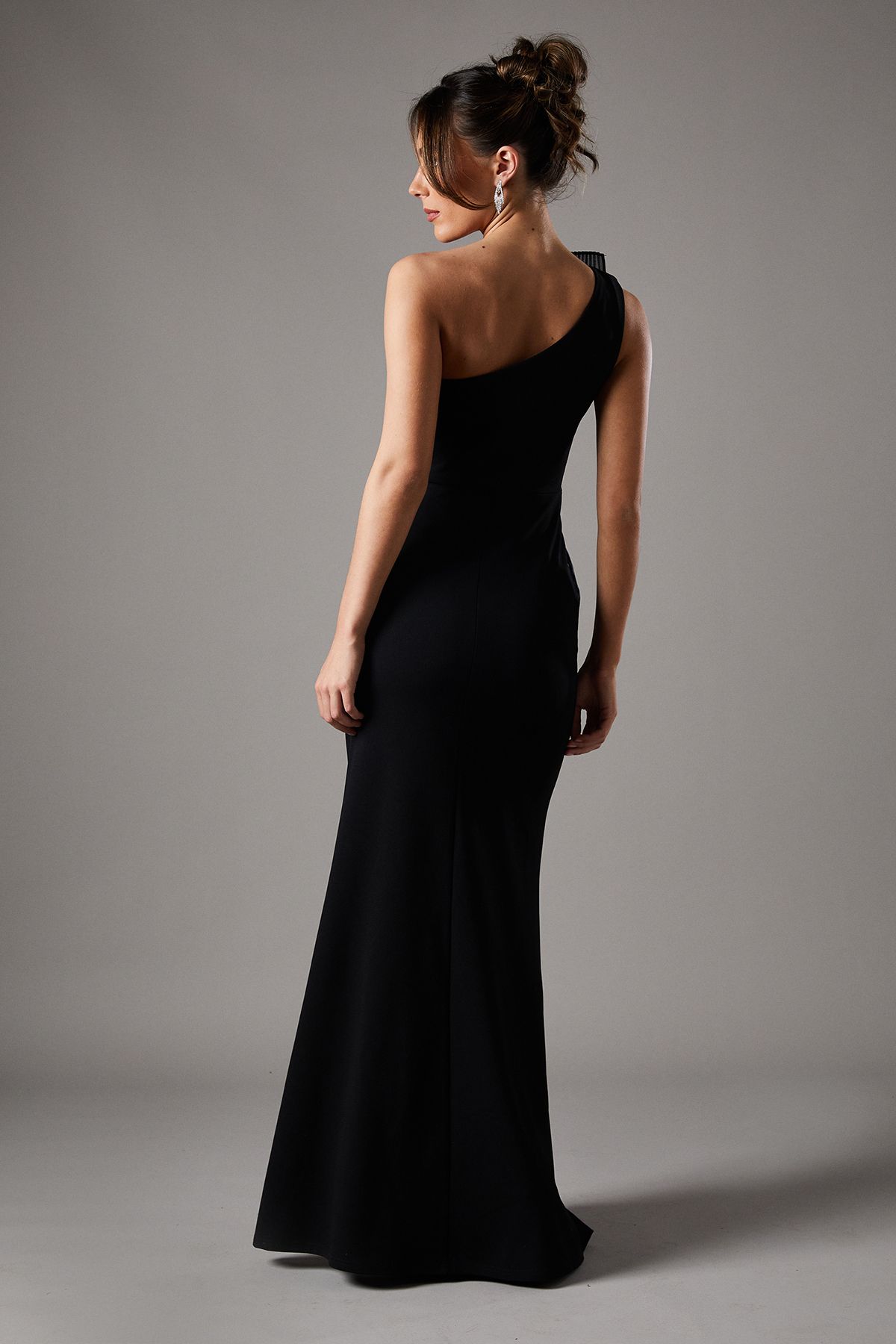 Coast Pleated Front One Shoulder Gown Black image 4